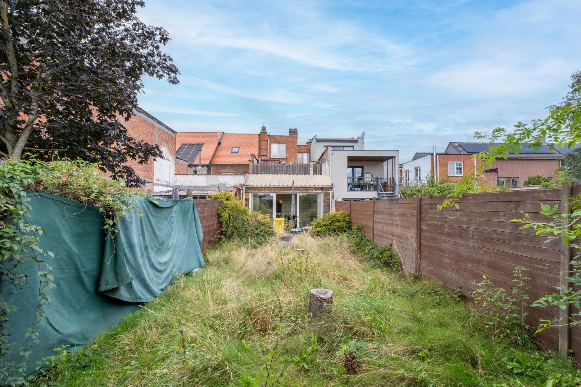 Op te frissen appartement in kleinschalig gebouw in Berlaar — foto