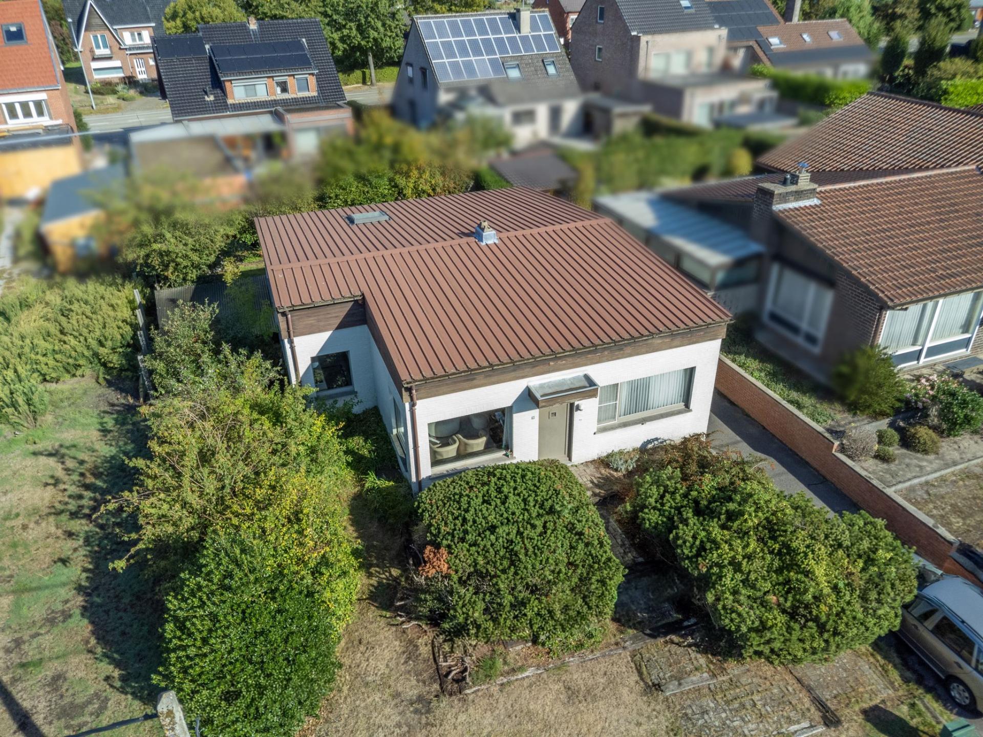 Gelijkvloerse woning met 3 slpk. op 530m2 in Mol — foto