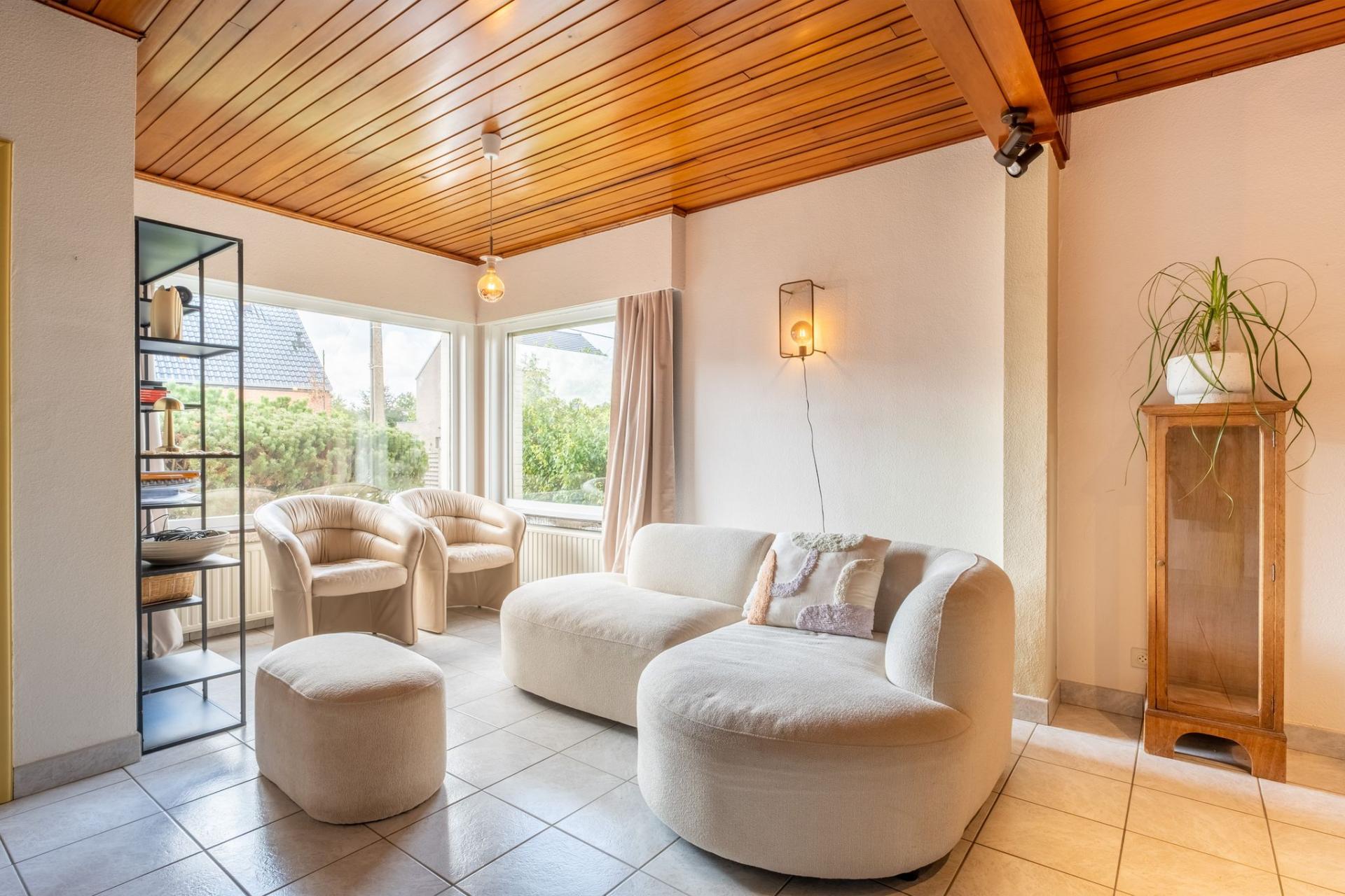 Gelijkvloerse woning met 3 slpk. op 530m2 in Mol — foto