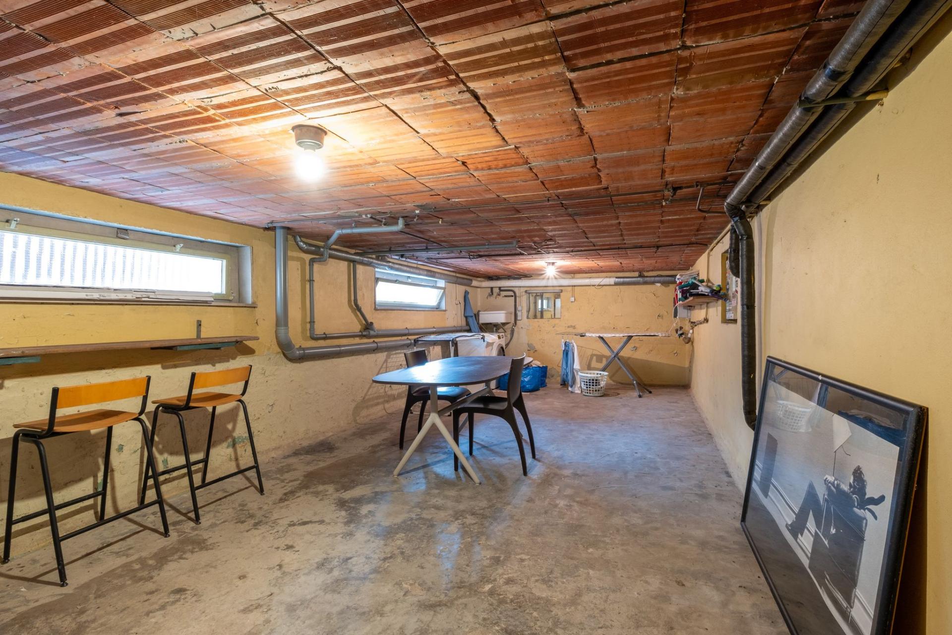 Gelijkvloerse woning met 3 slpk. op 530m2 in Mol — foto