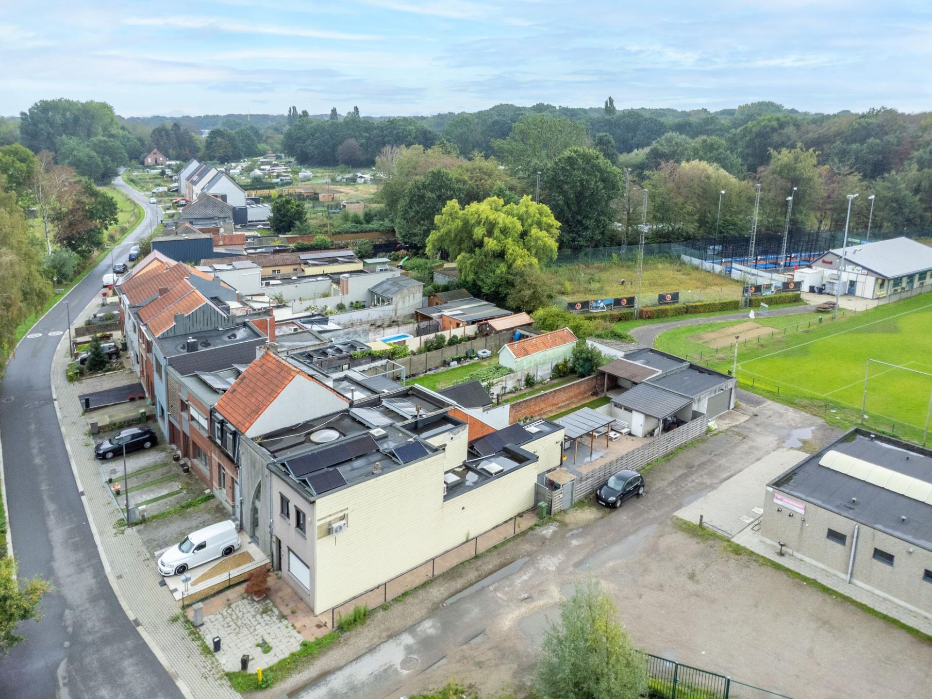 Eengezinswoning in Merksem met zuidgerichte tuin — foto