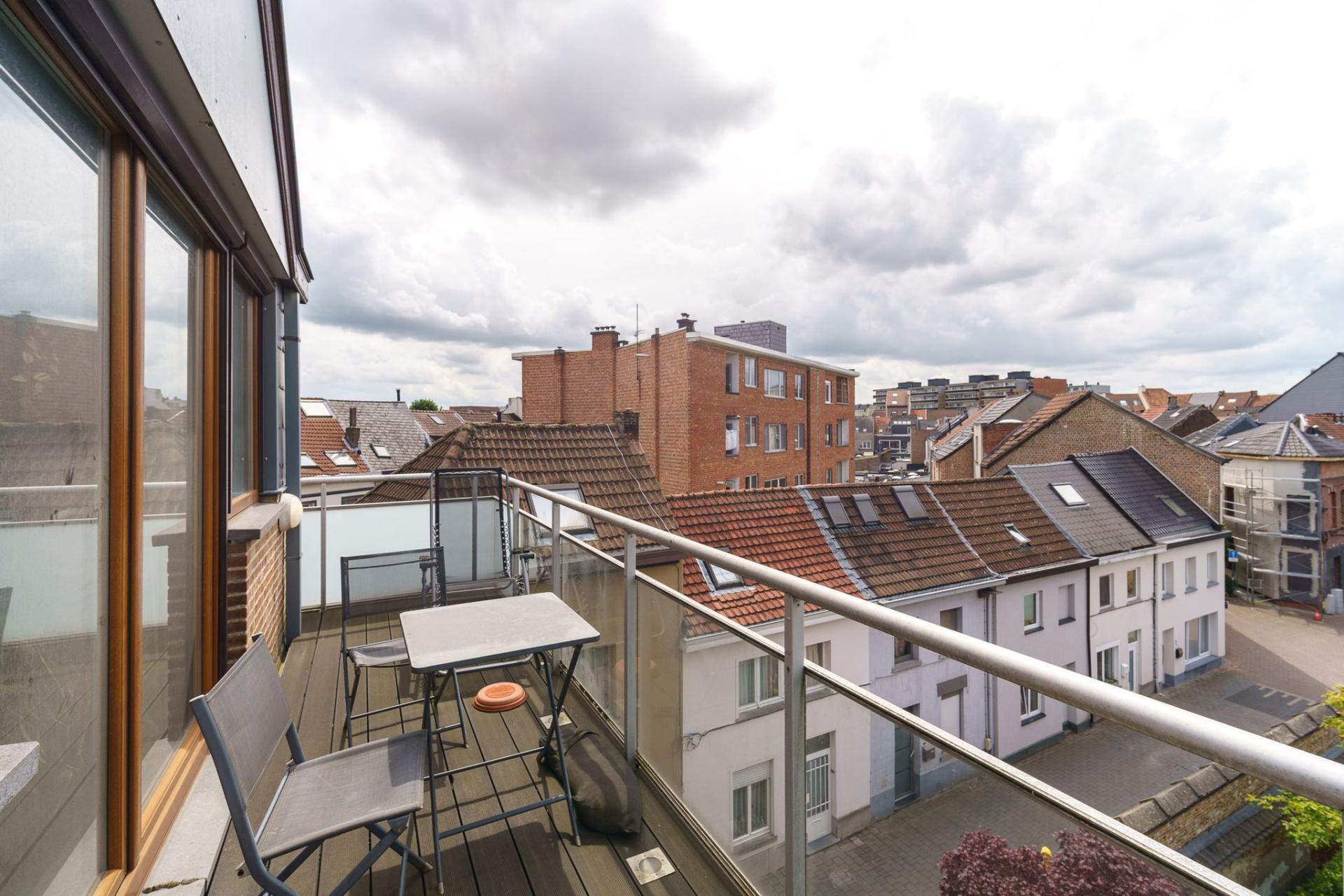 Ruim appartement met twee slaapkamers in hartje Mechelen — foto