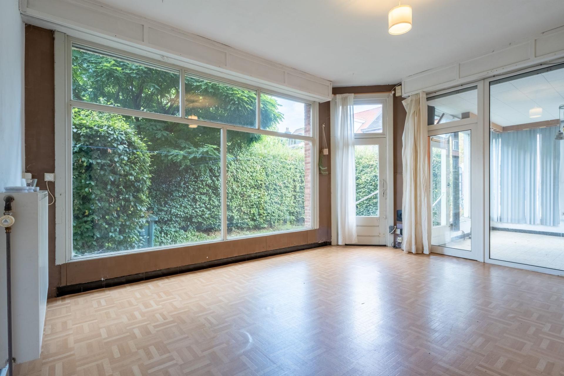 Te renoveren woonhuis en handelspand met veel mogelijkheden! — foto