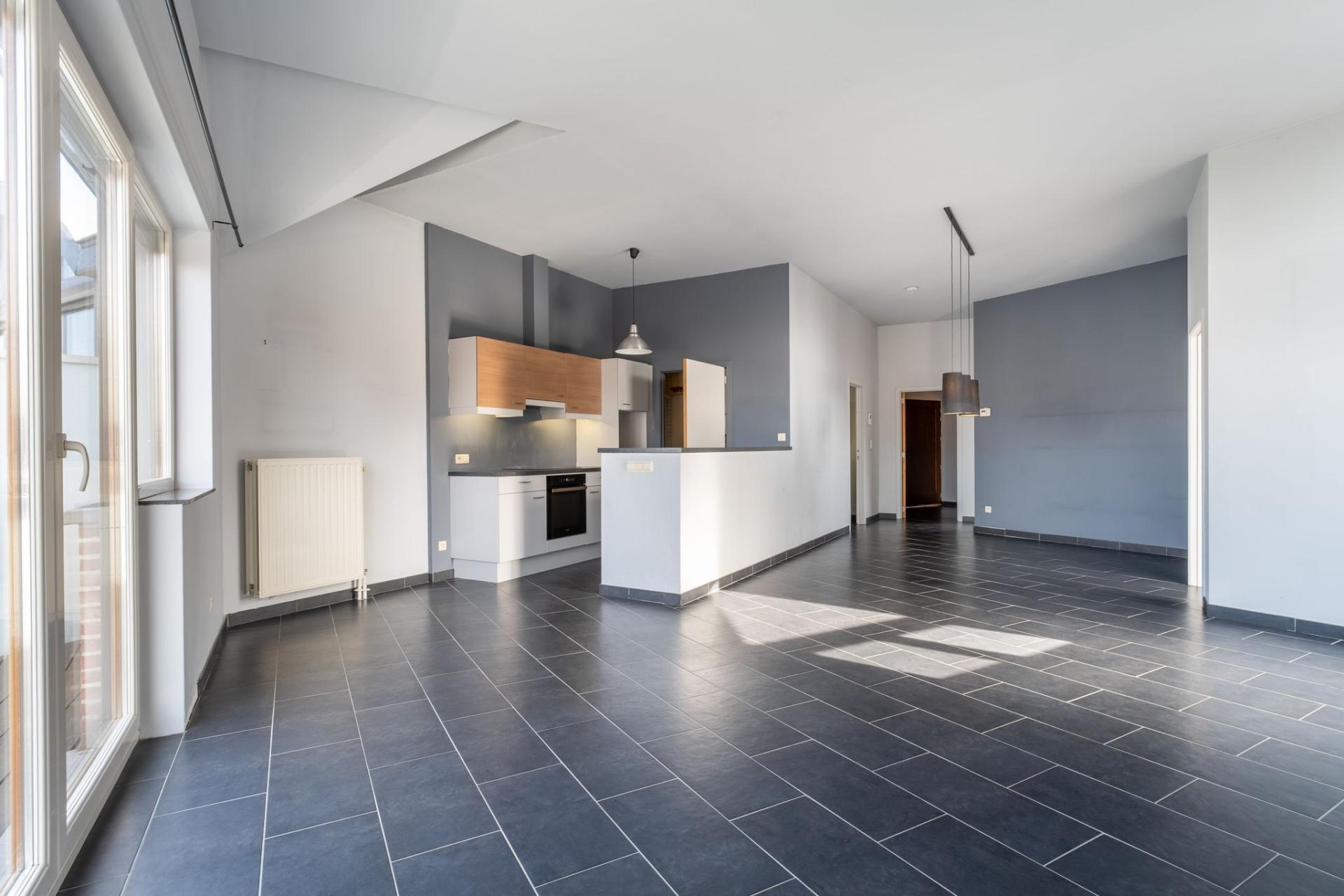 Ruim appartement met twee slaapkamers in hartje Mechelen — foto