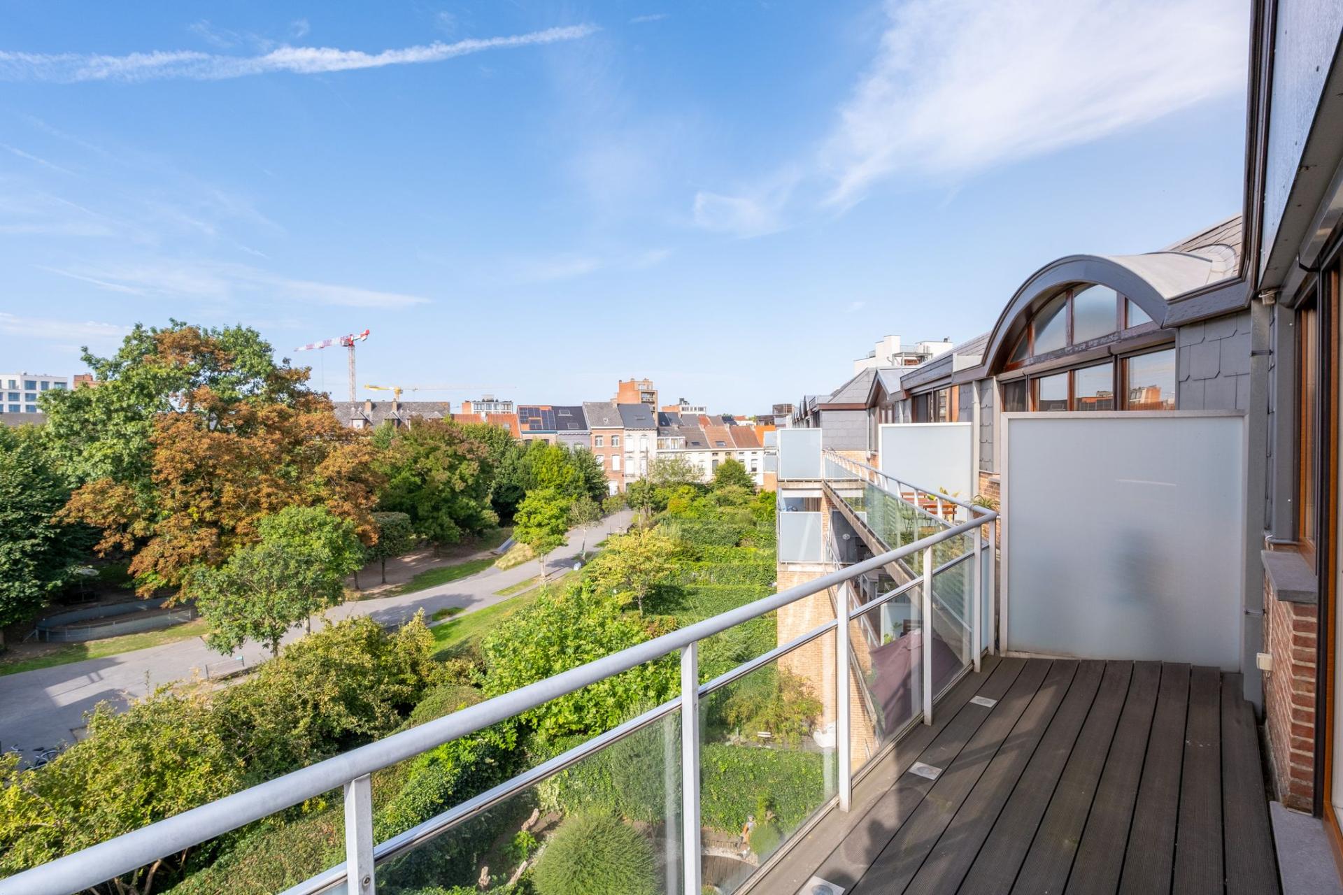 Ruim appartement met twee slaapkamers in hartje Mechelen — foto