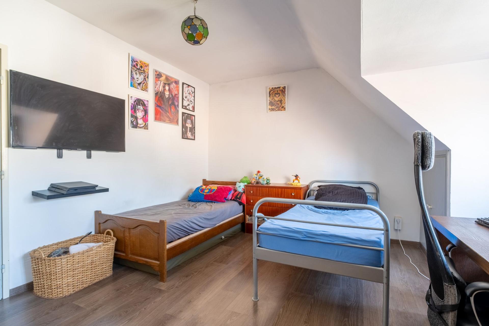 Leuke stadswoning met 4 slpkms en 2 badkamers! — foto