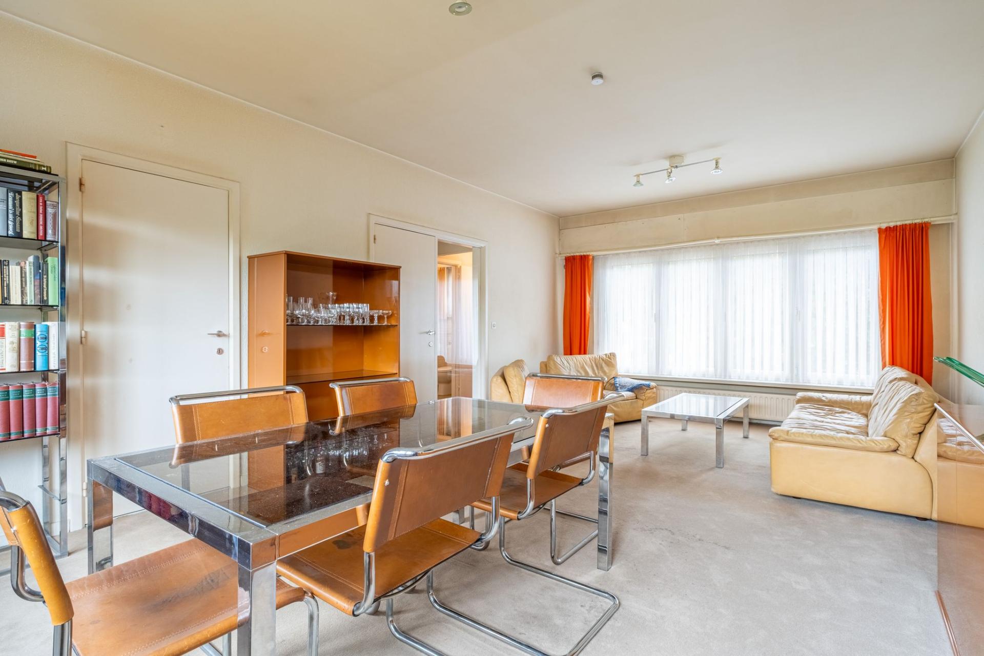Te moderniseren bel-etagewoning met 3 slpk en tuin in Lier — foto