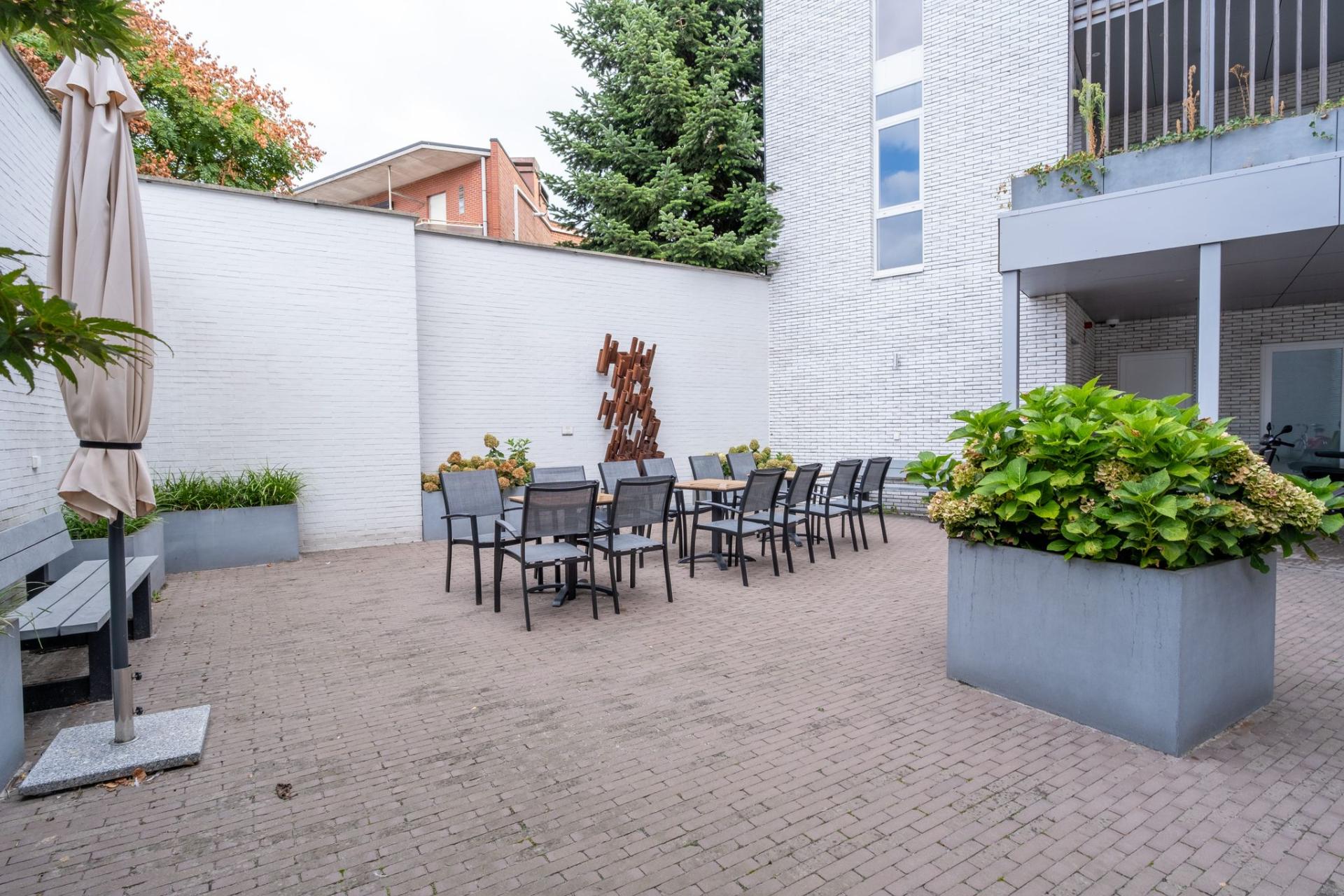 Ruim & lichtrijk serviceflat van 106m² in centrum Willebroek — foto