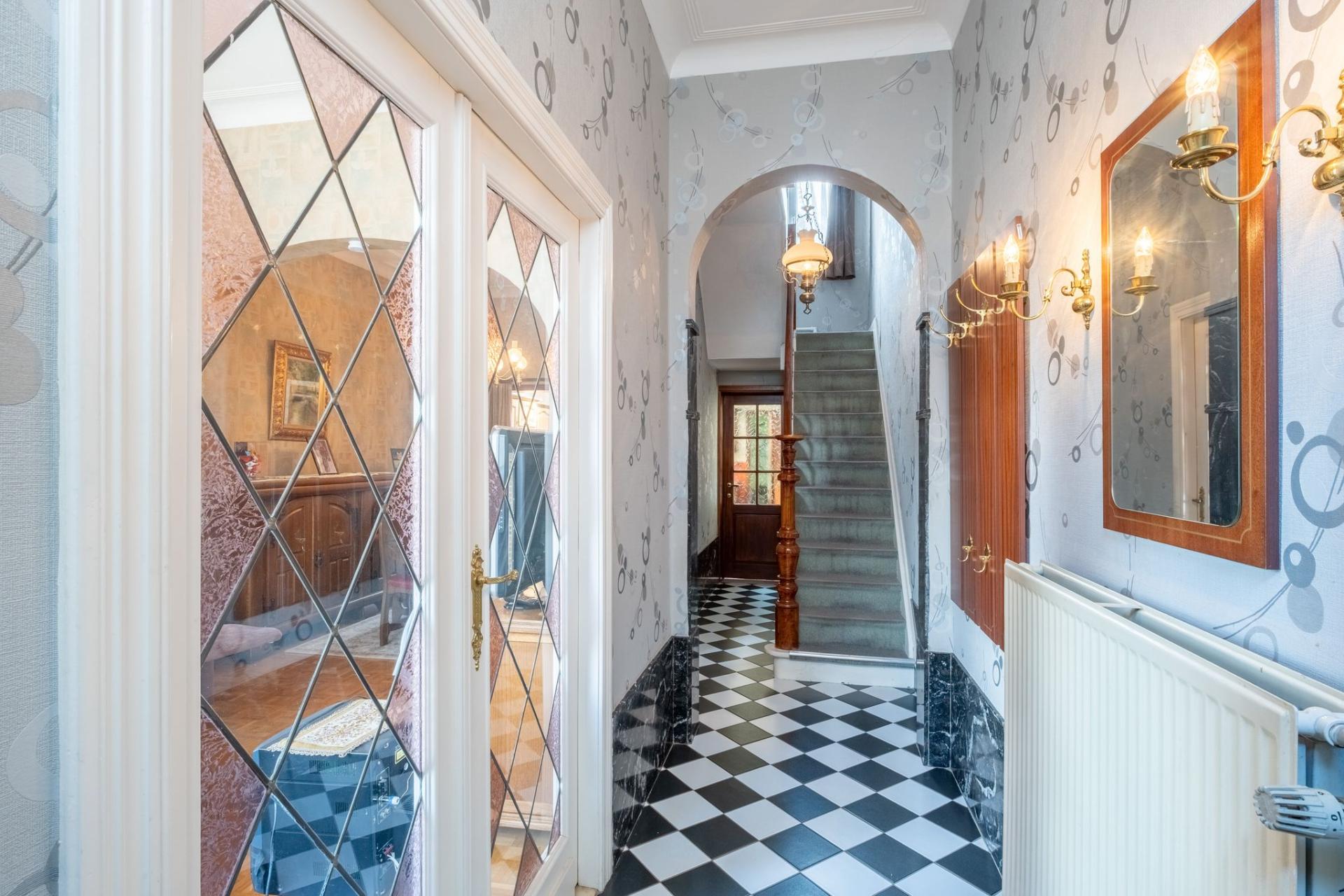 Te renoveren woning met 3 slpk in centrum Lier — foto