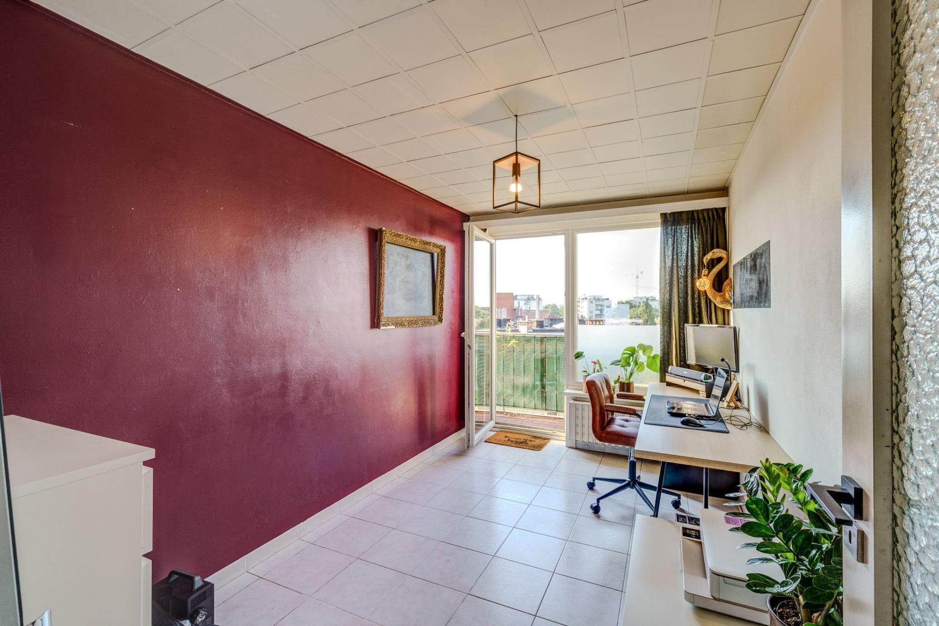 Instapklaar 2 slk appartement te Deurne — foto