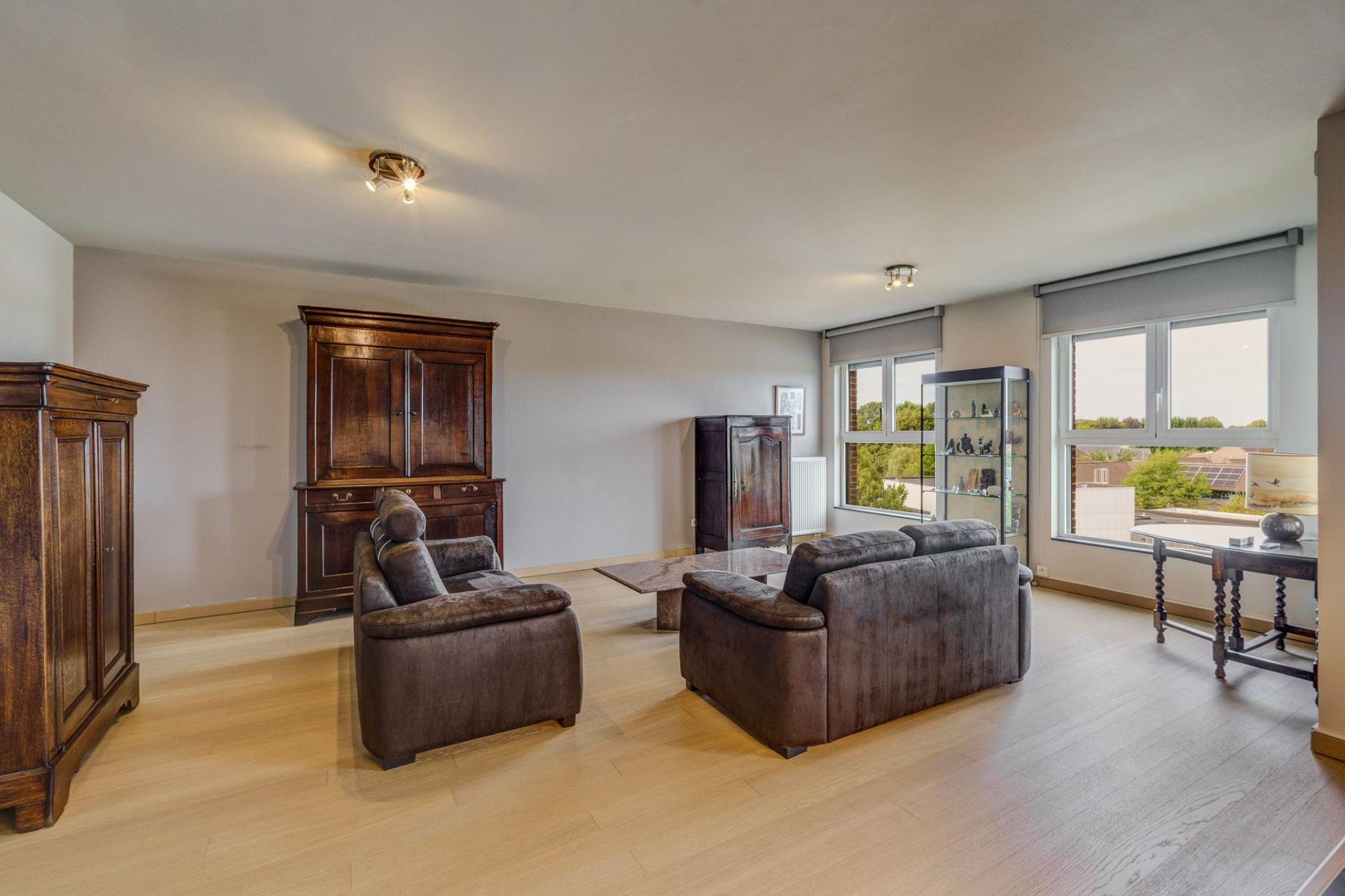 Exclusief apppartement met 3 slpk in Geel centrum — foto