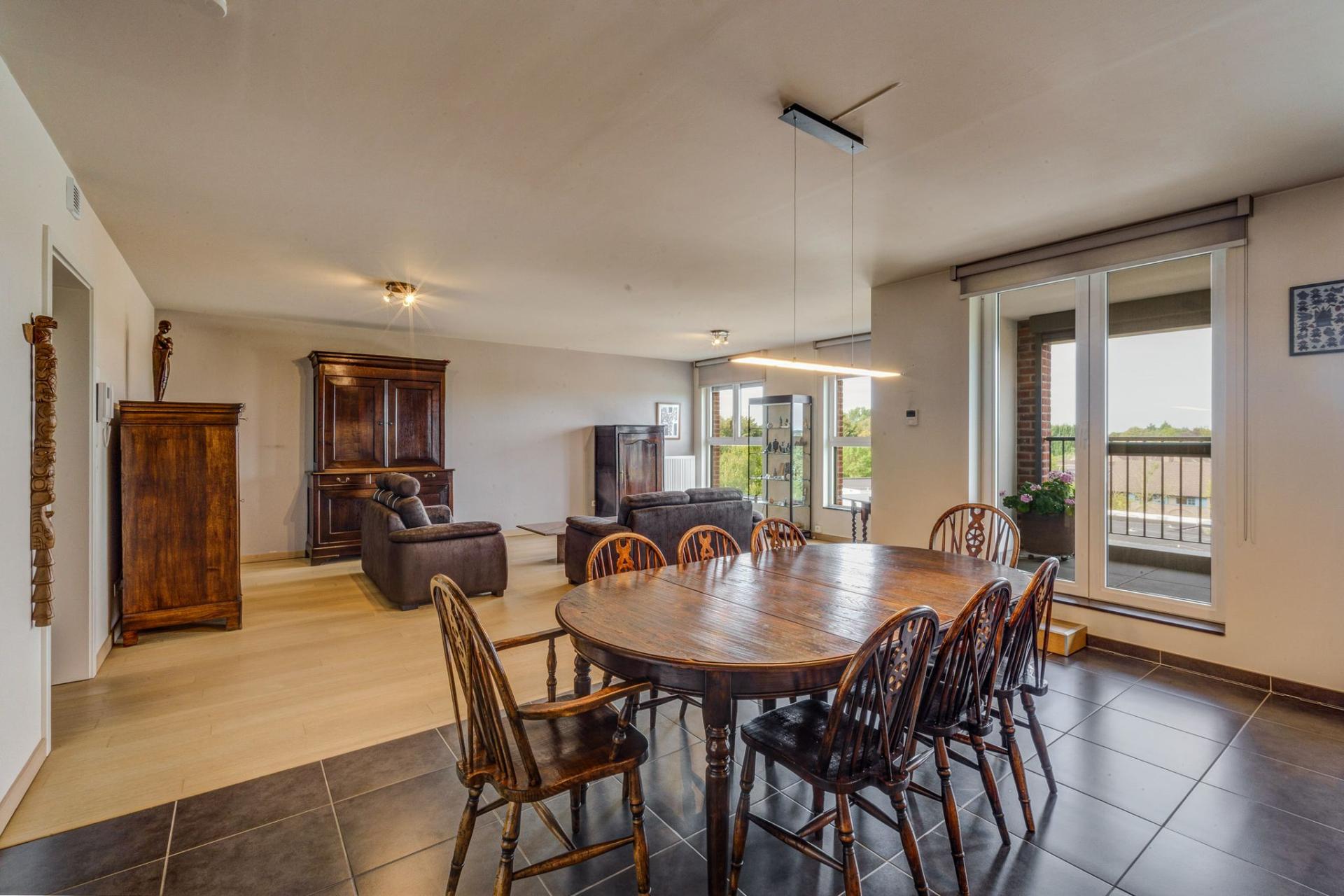 Exclusief apppartement met 3 slpk in Geel centrum — foto
