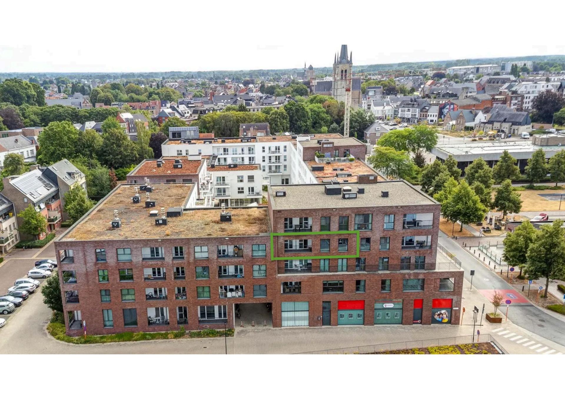 Exclusief apppartement met 3 slpk in Geel centrum — foto