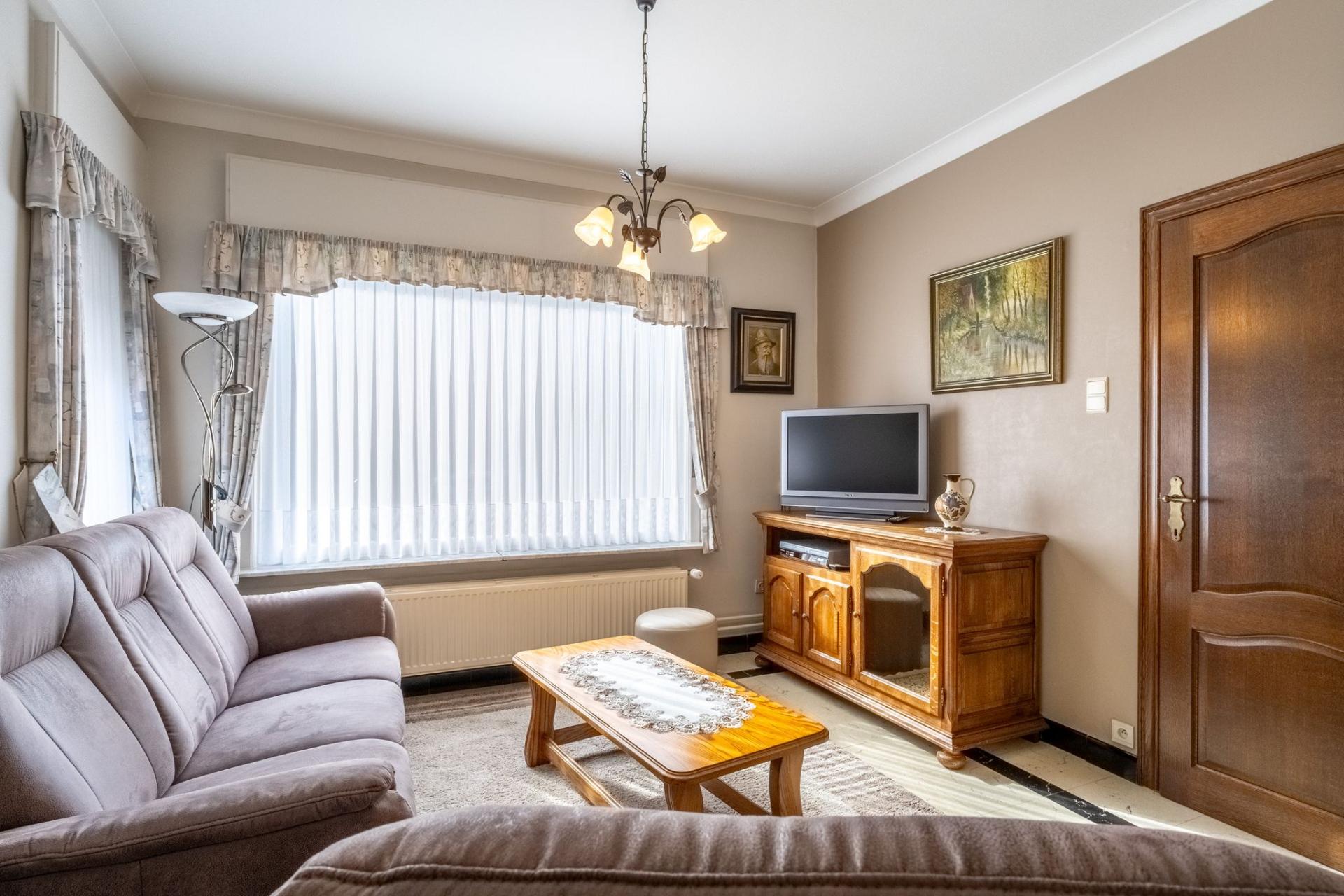 Charmante woning met diepe tuin te koop in Begijnendijk — foto