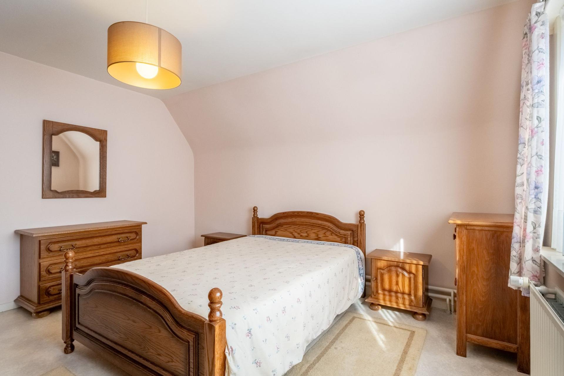 Charmante woning met diepe tuin te koop in Begijnendijk — foto