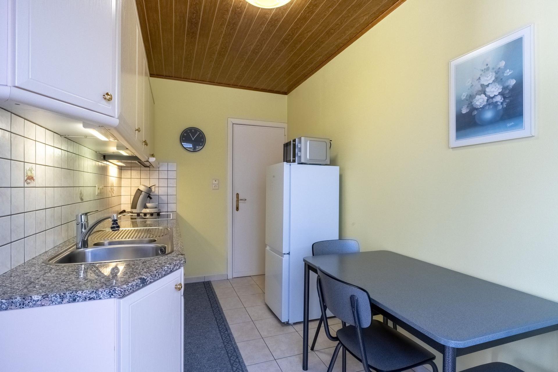 Charmante woning met diepe tuin te koop in Begijnendijk — foto