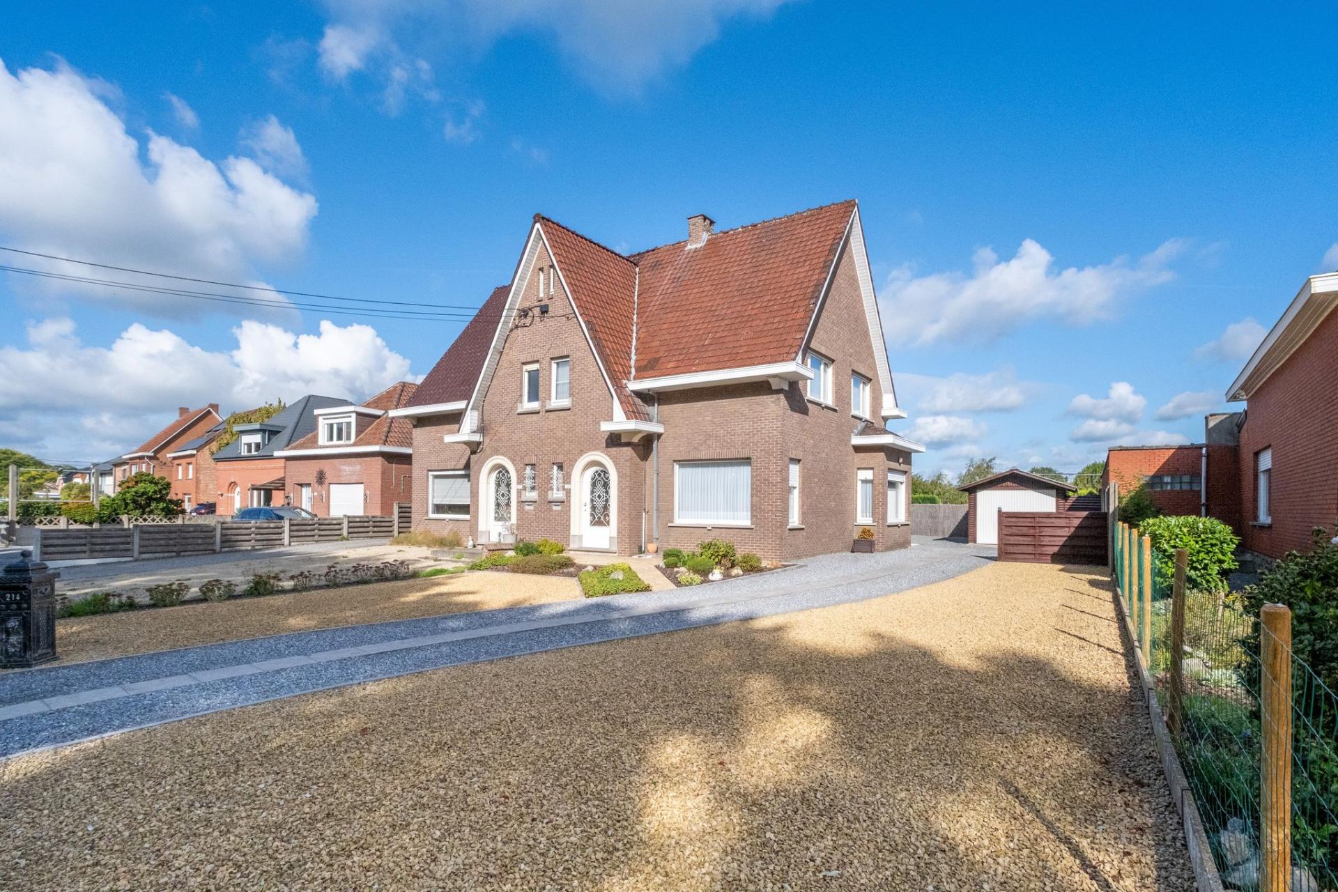 Charmante woning met diepe tuin te koop in Begijnendijk — foto