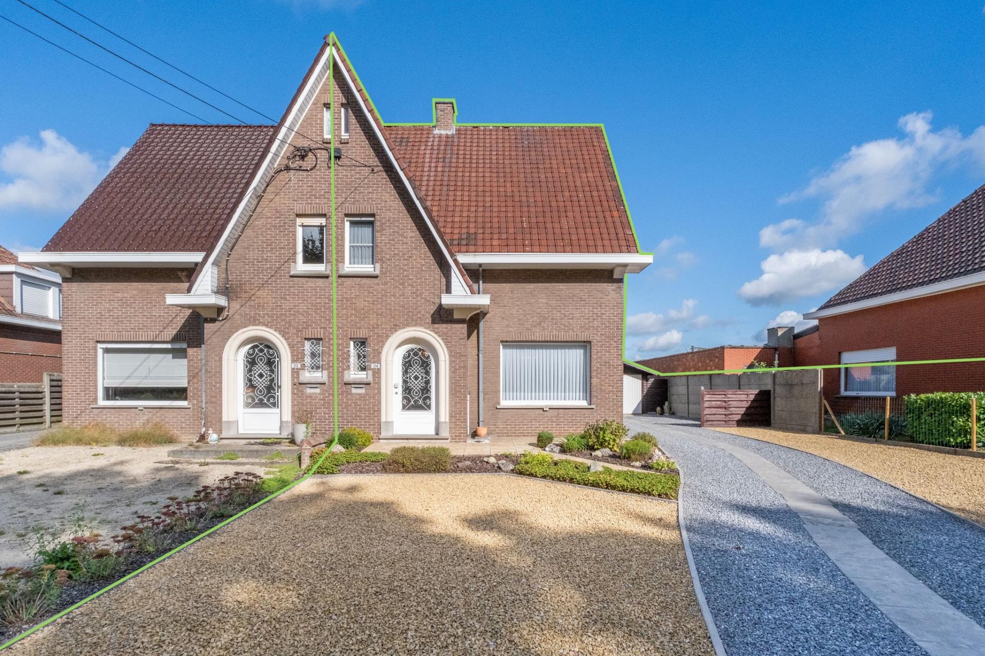Charmante woning met diepe tuin te koop in Begijnendijk — foto