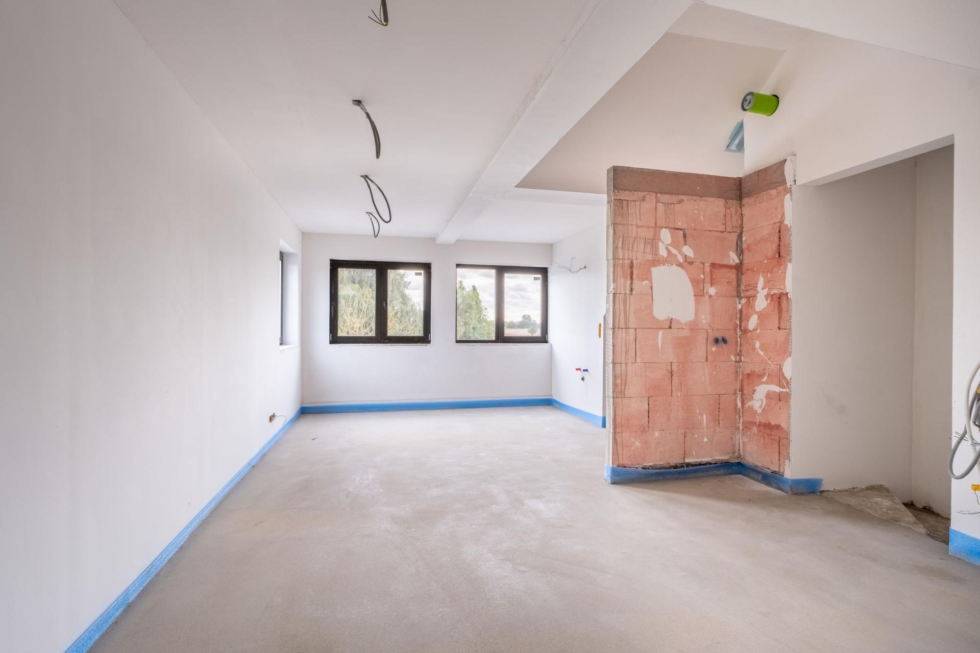 Volledig vernieuwbouwde woning met 3 slpks, 2 badkmrs & tuin — foto