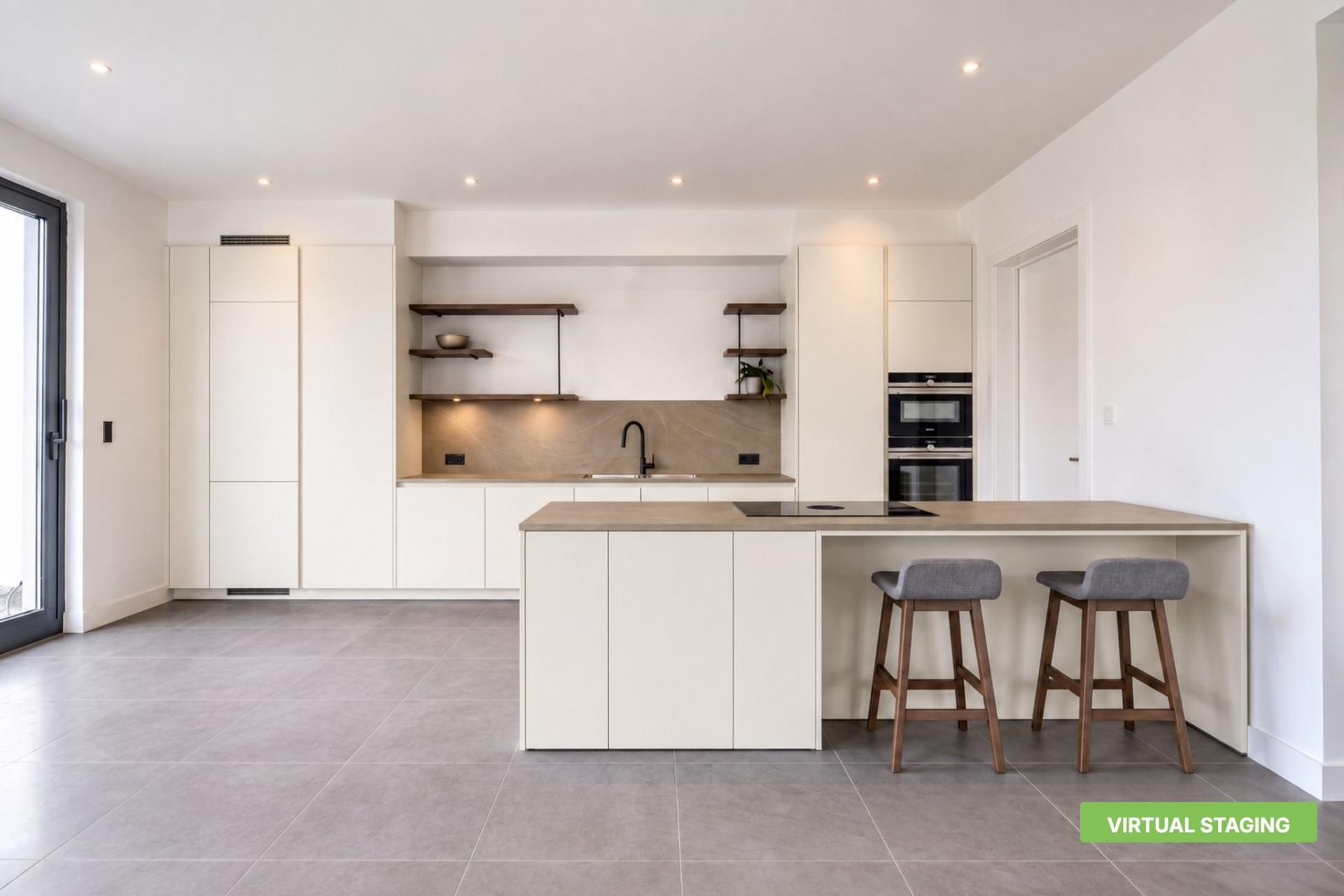 Volledig vernieuwbouwde woning met 3 slpks, 2 badkmrs & tuin — foto