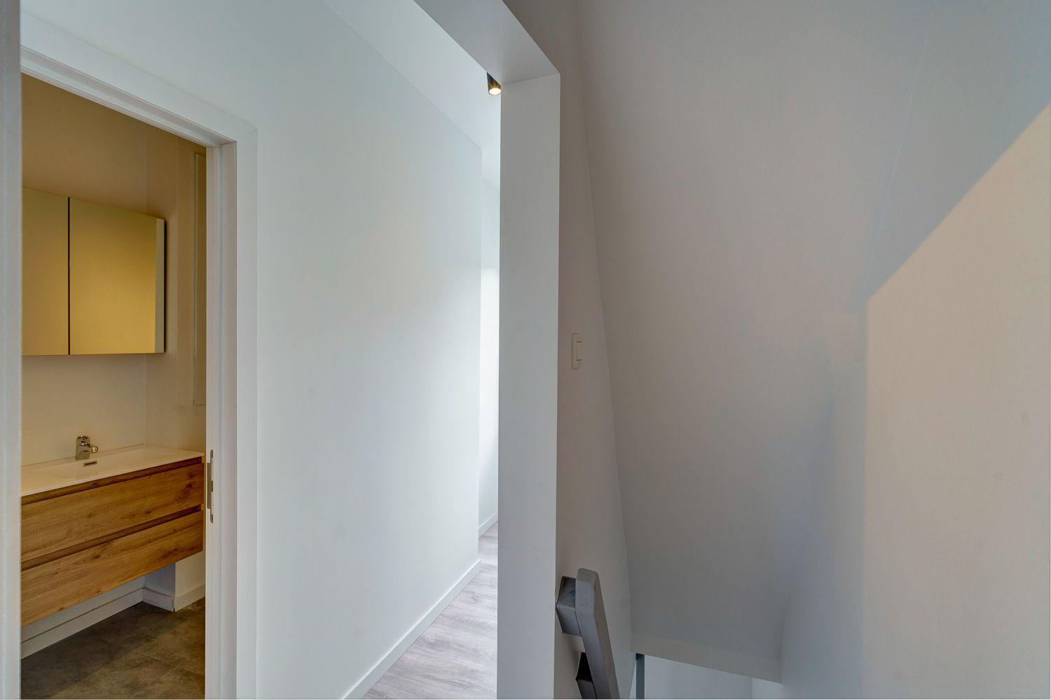 Gerenoveerde woning met 3 slpks te Mechelen — foto
