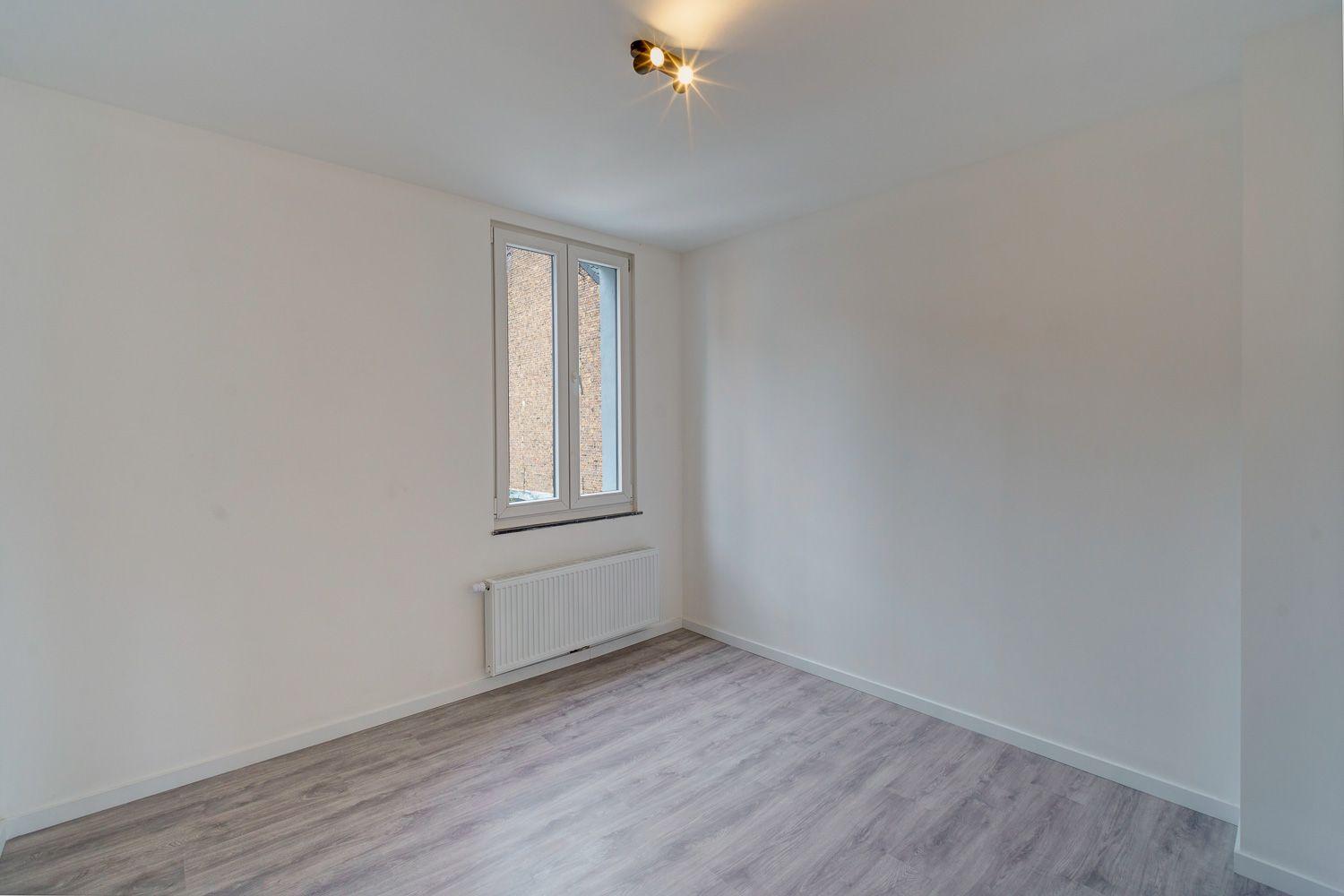 Gerenoveerde woning met 3 slpks te Mechelen — foto