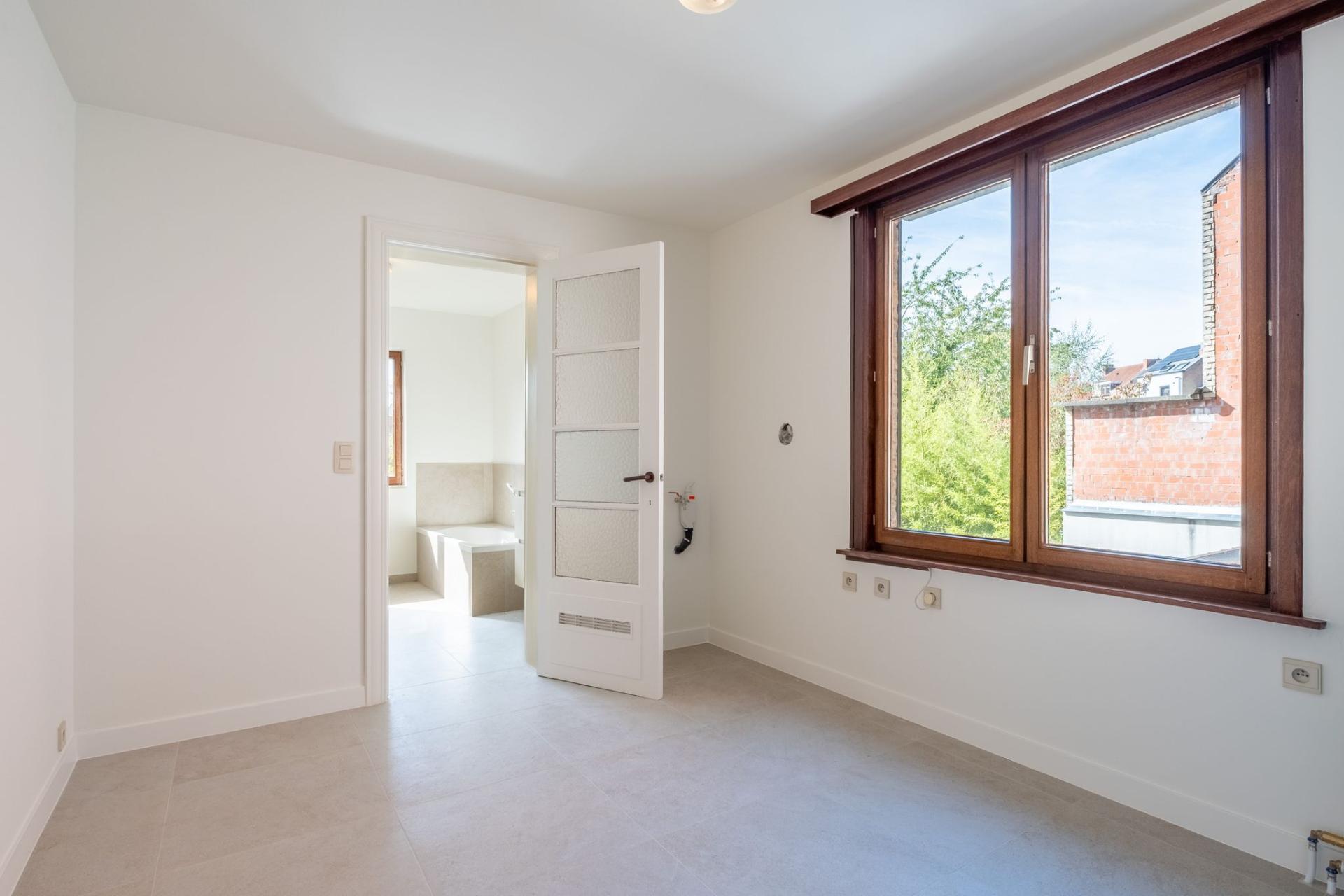 Meesterwoning te koop in Mechelen met tuin — foto