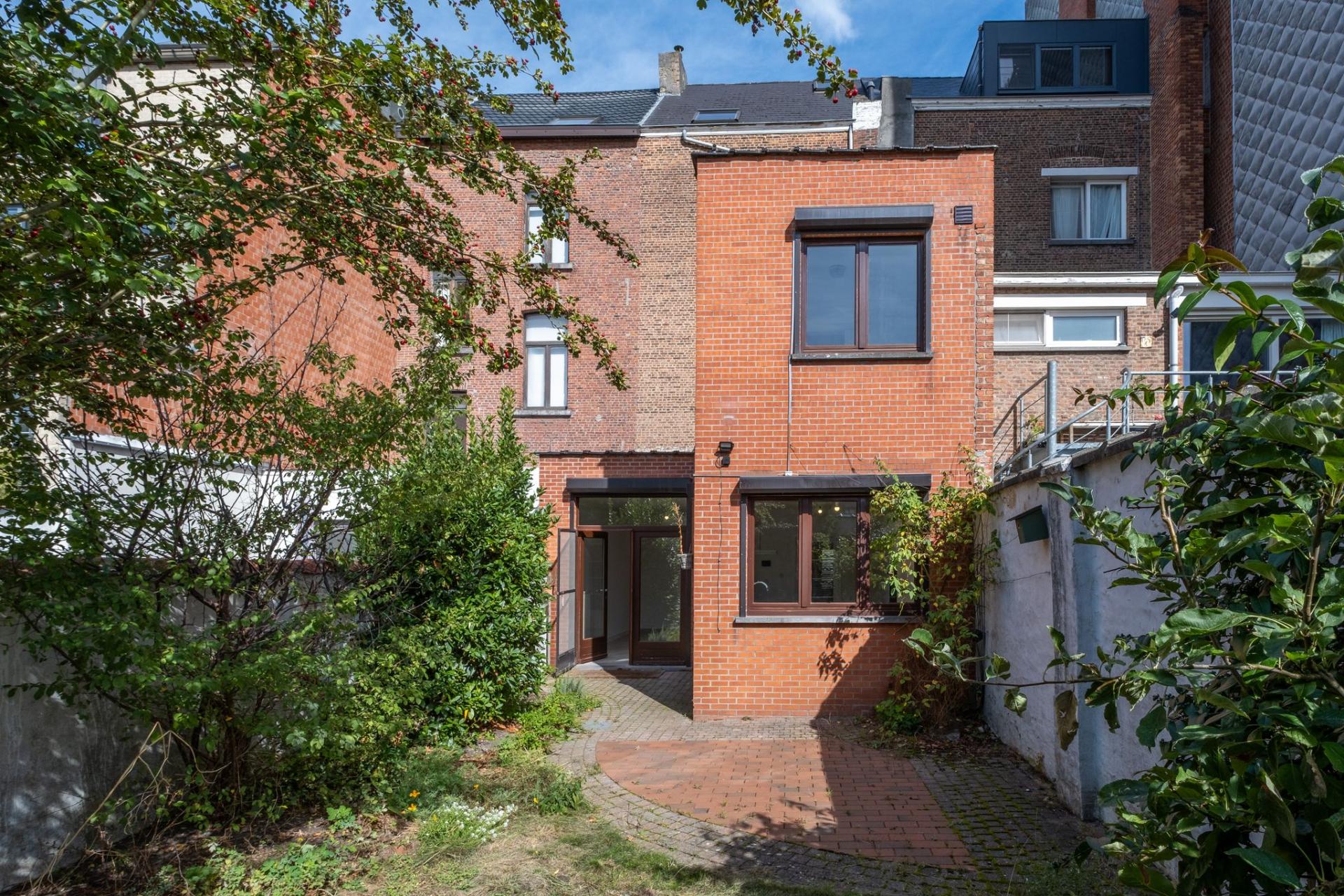 Meesterwoning te koop in Mechelen met tuin — foto