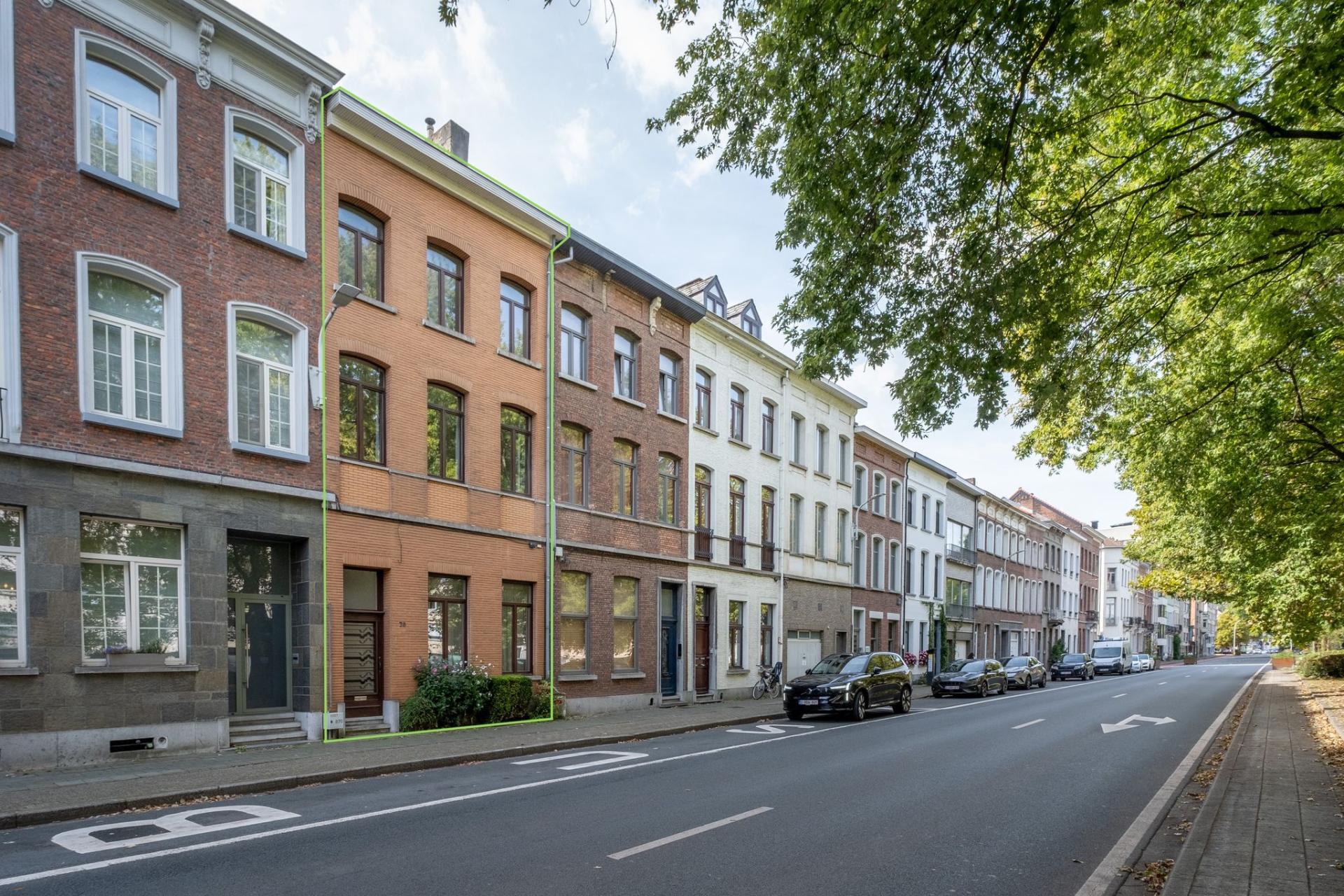 Meesterwoning te koop in Mechelen met tuin — foto
