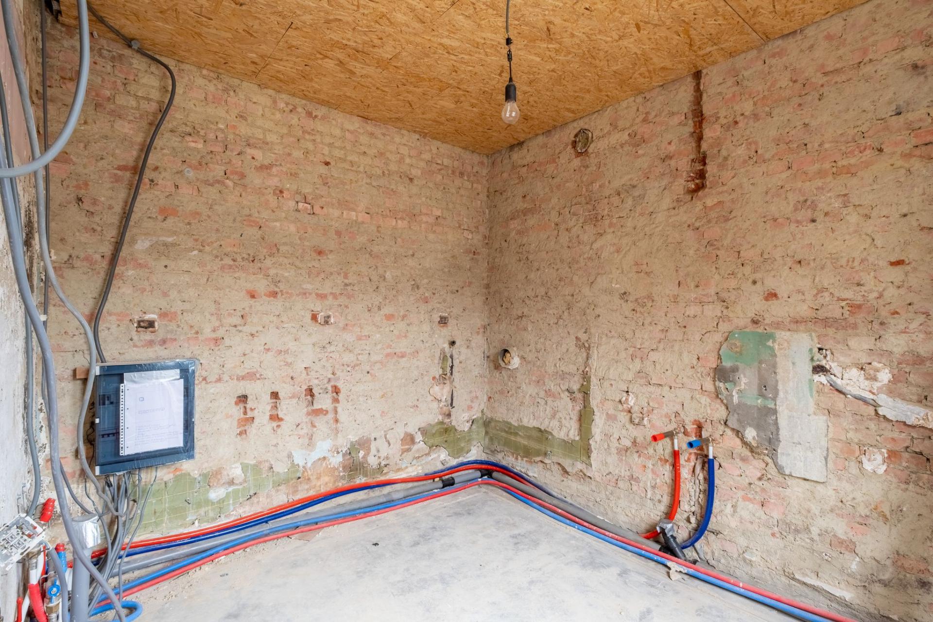 Veelzijdige woning met tal van mogelijkheden in Niel. — foto