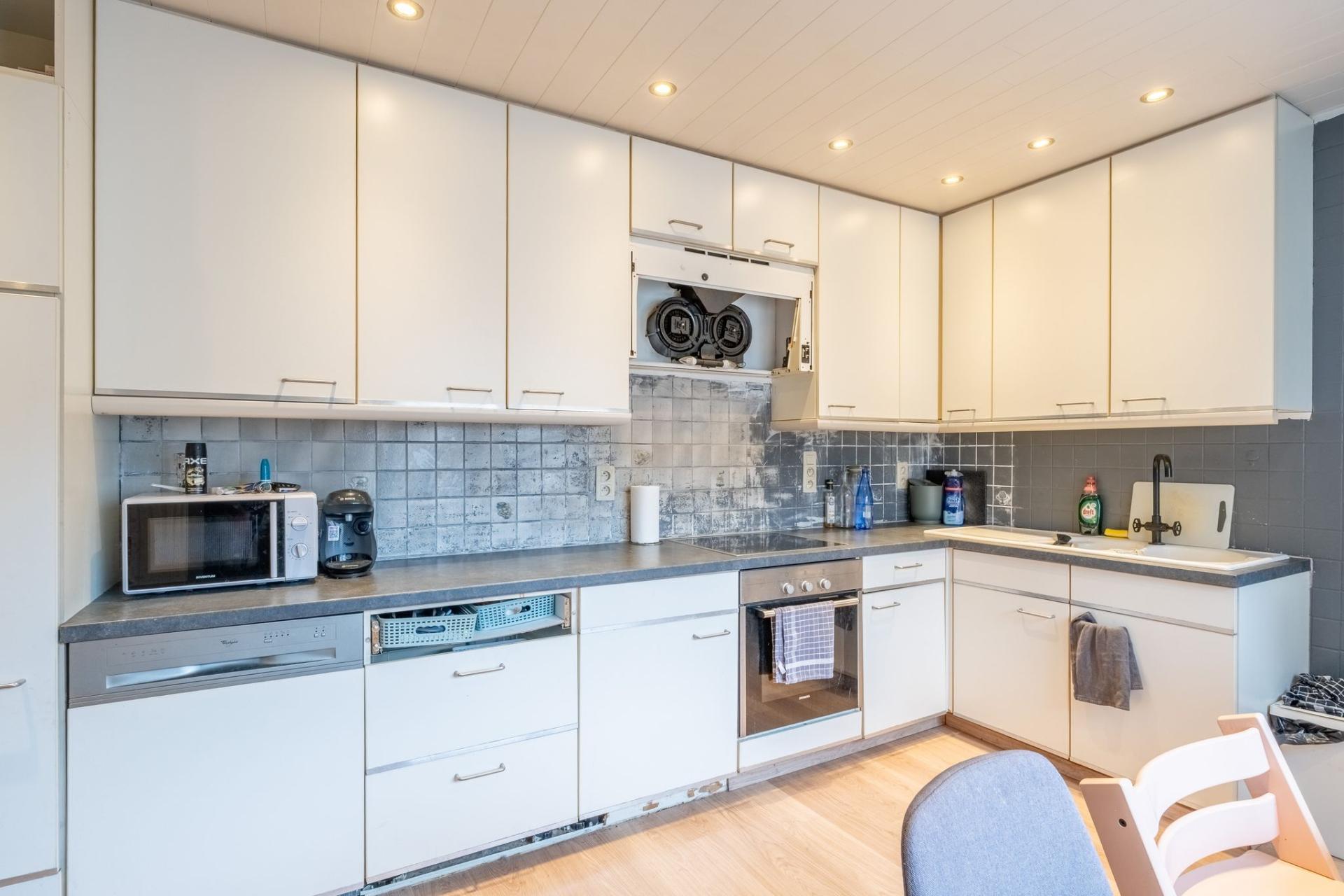 Veelzijdige woning met tal van mogelijkheden in Niel. — foto