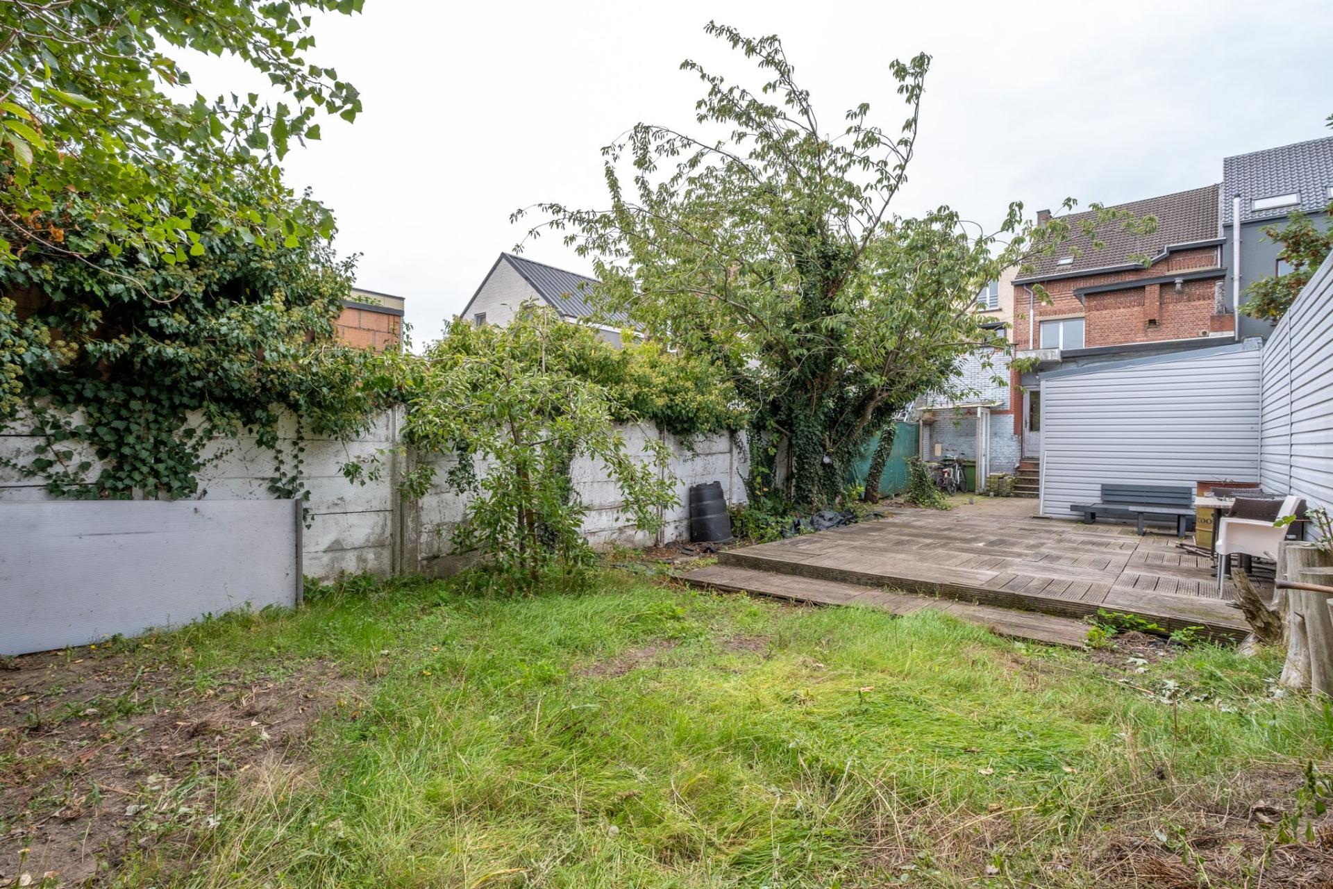 Veelzijdige woning met tal van mogelijkheden in Niel. — foto