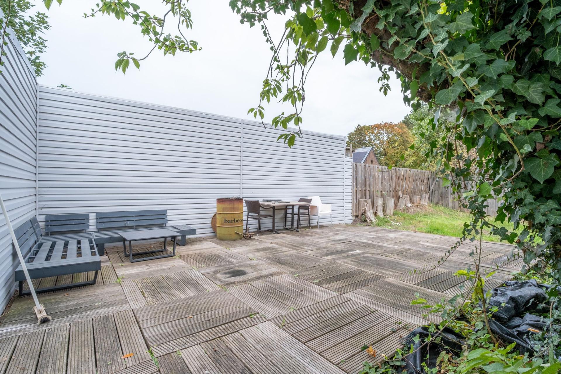 Veelzijdige woning met tal van mogelijkheden in Niel. — foto