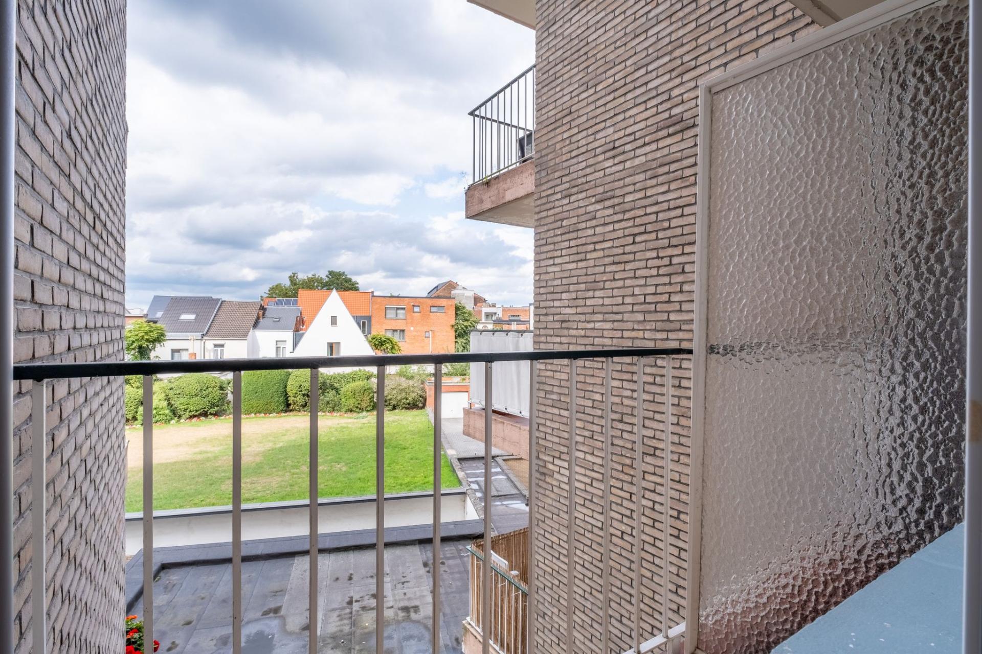 Instapklaar app met 2 slpks + staanplek bij centrum Mechelen — foto