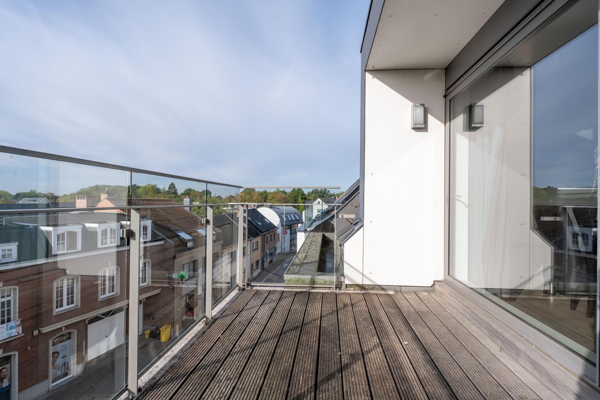 Instapklaar app centrum Boortmeerbeek met 1 slpkm en terras — foto