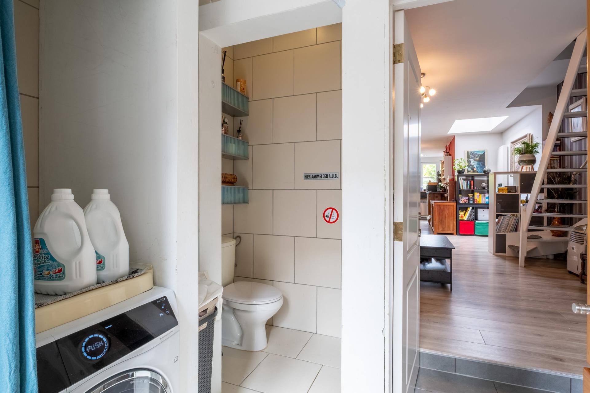 Instapklare gezinswoning met 3 slpks en prachtige tuin — foto