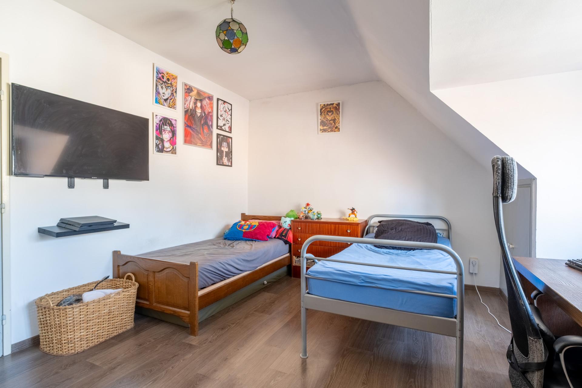 Leuke stadswoning met 4 slpkms en 2 badkamers! — foto