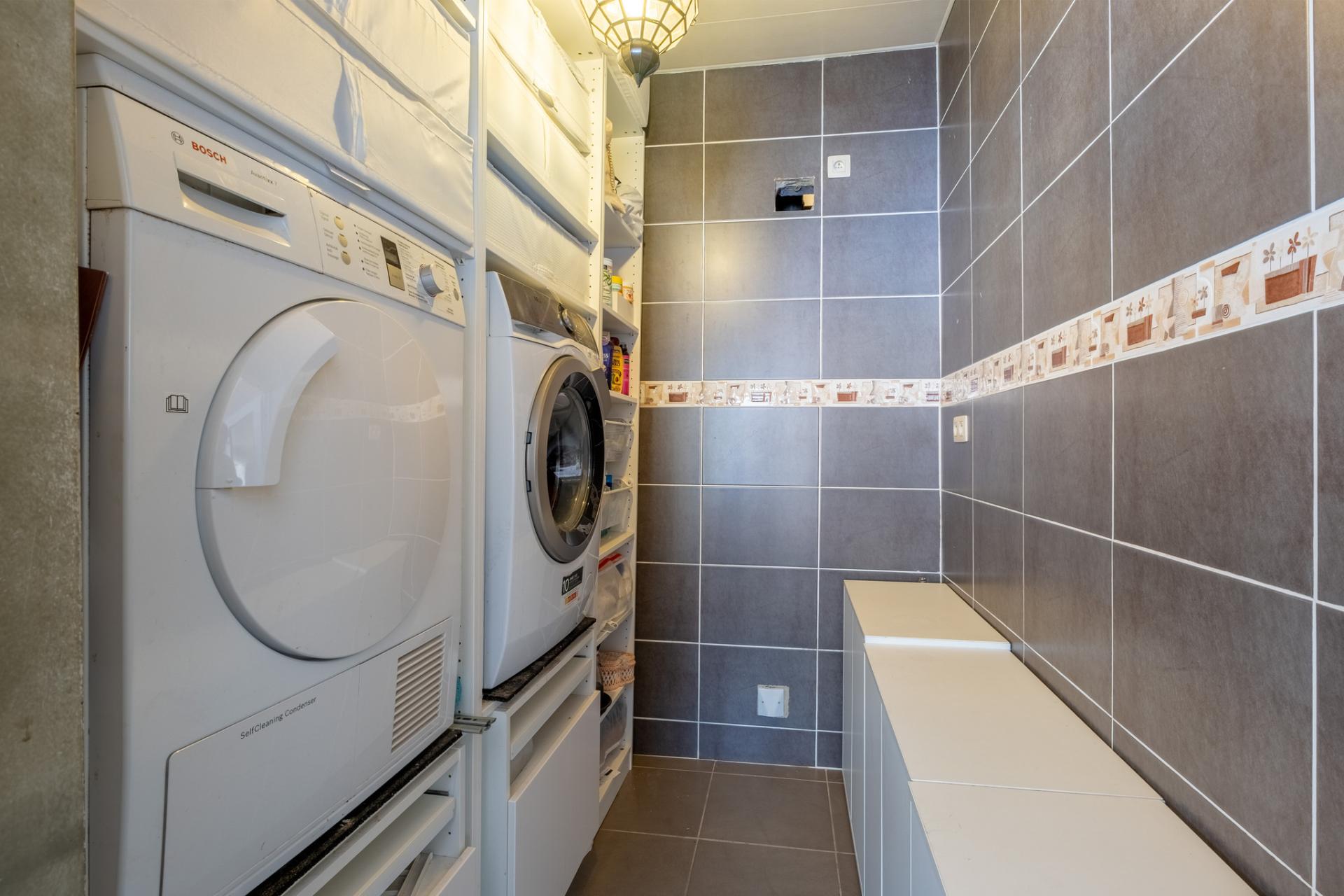 Leuke stadswoning met 4 slpkms en 2 badkamers! — foto