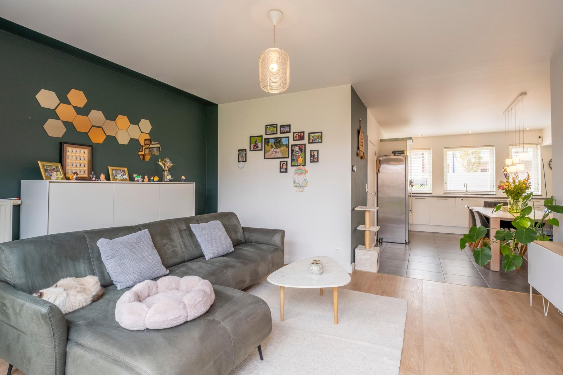 Instapklare woning te koop op toplocatie in Kontich met tuin — foto