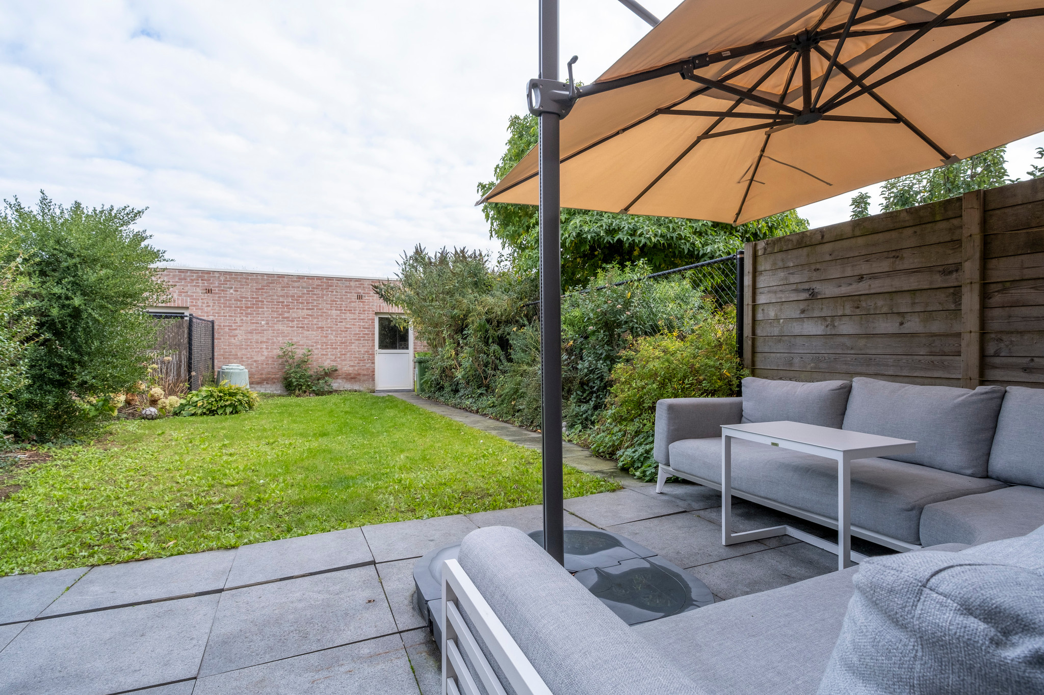 Instapklare woning te koop op toplocatie in Kontich met tuin — foto