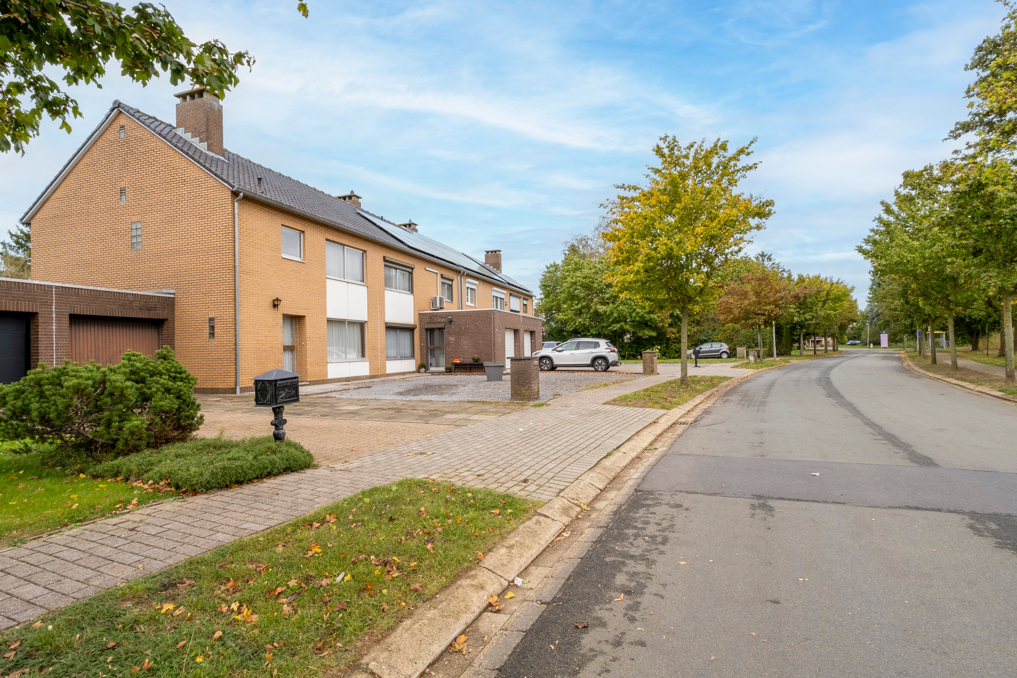 Huis met garage te koop in Diest — foto