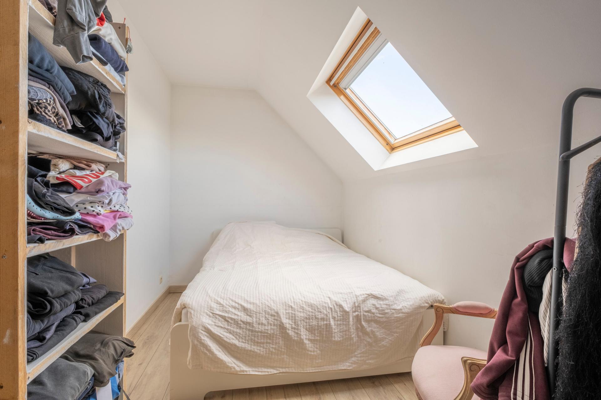 Duplex te huur in Sint-Job met garage en terras — foto