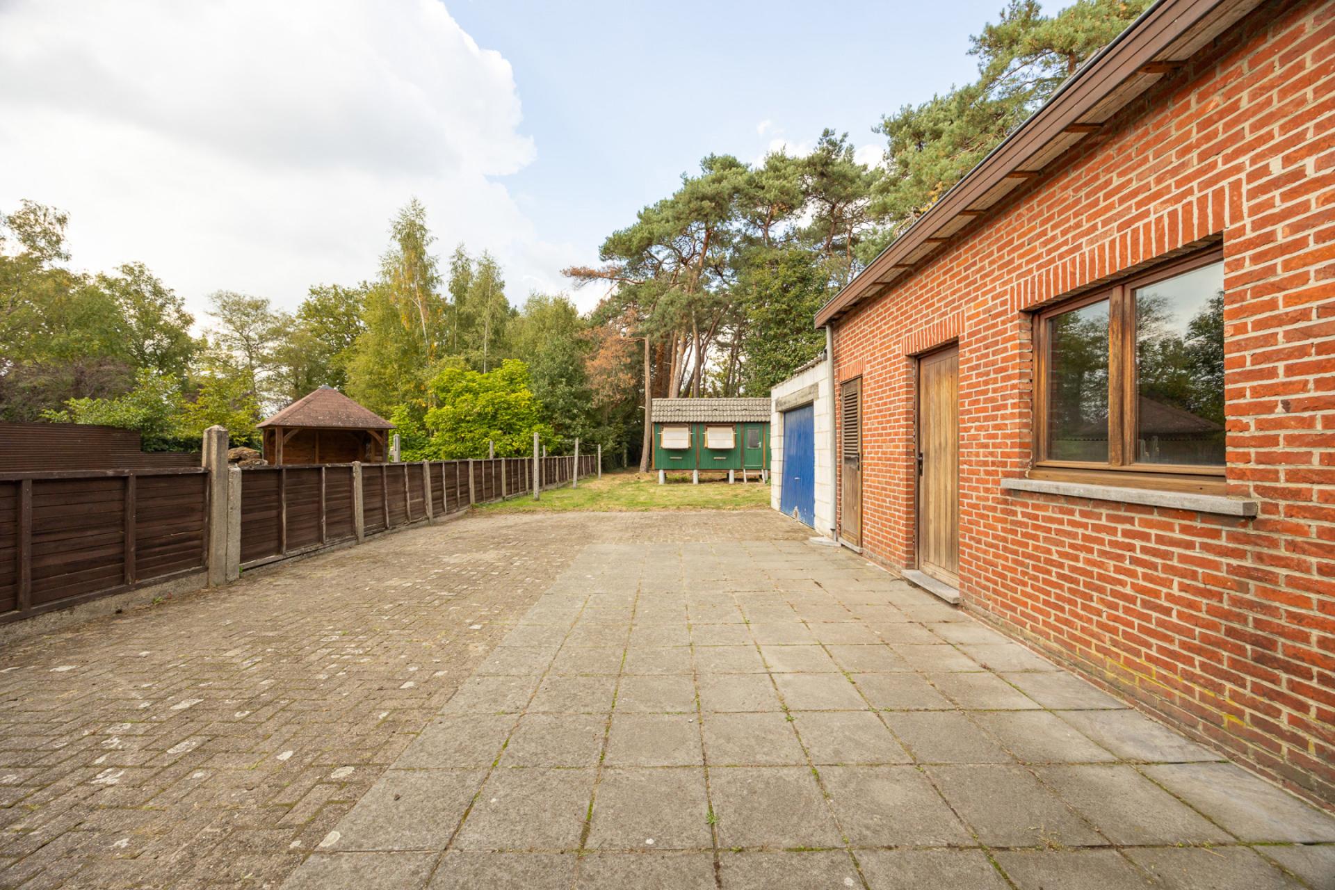 Te renoveren woning met veel potentieel — foto