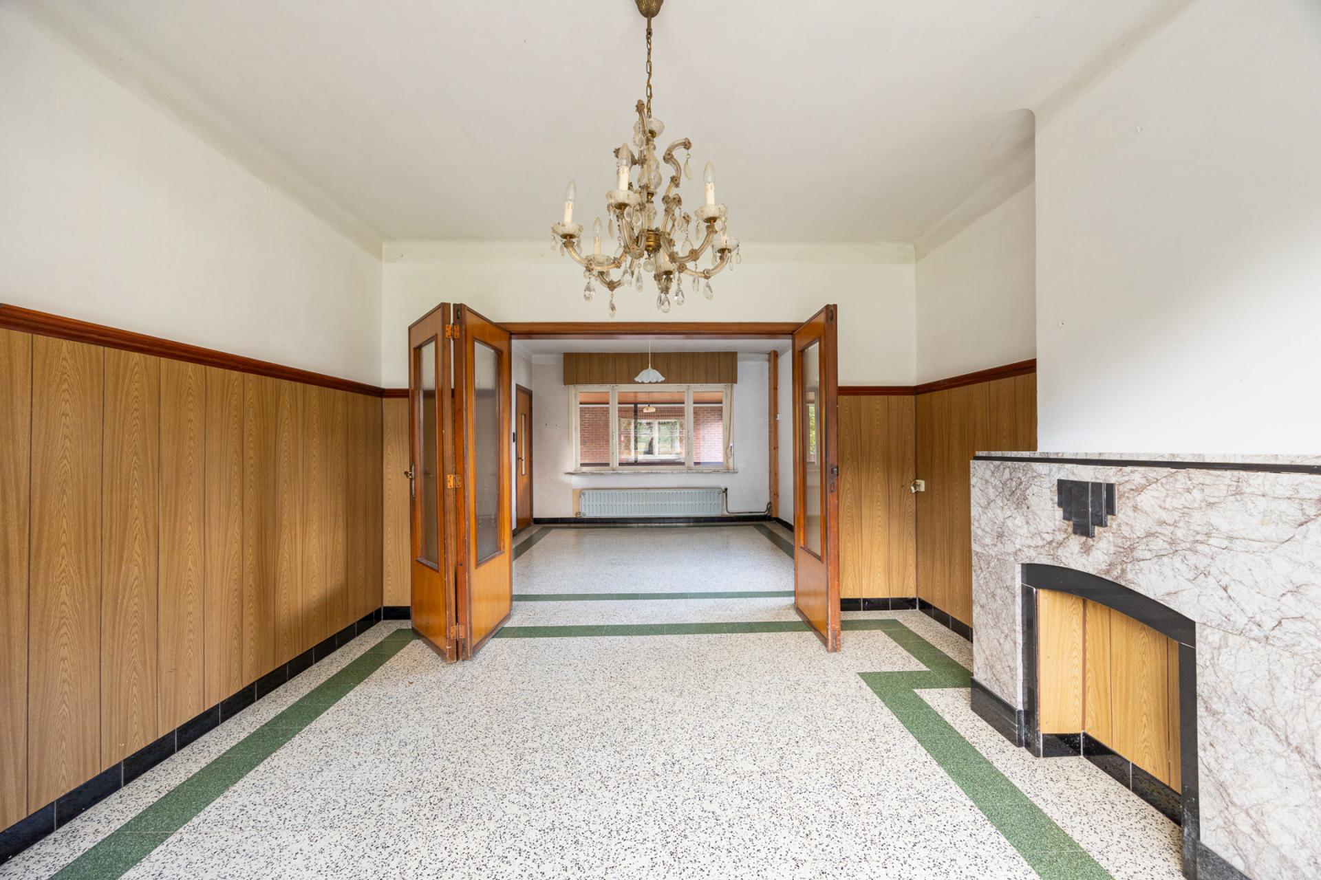 Te renoveren woning met veel potentieel — foto