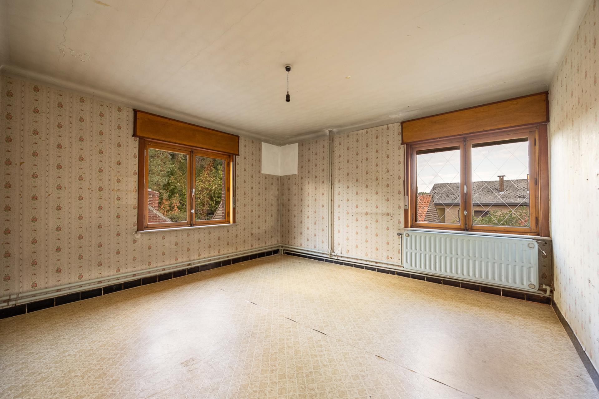 Te renoveren woning met veel potentieel — foto