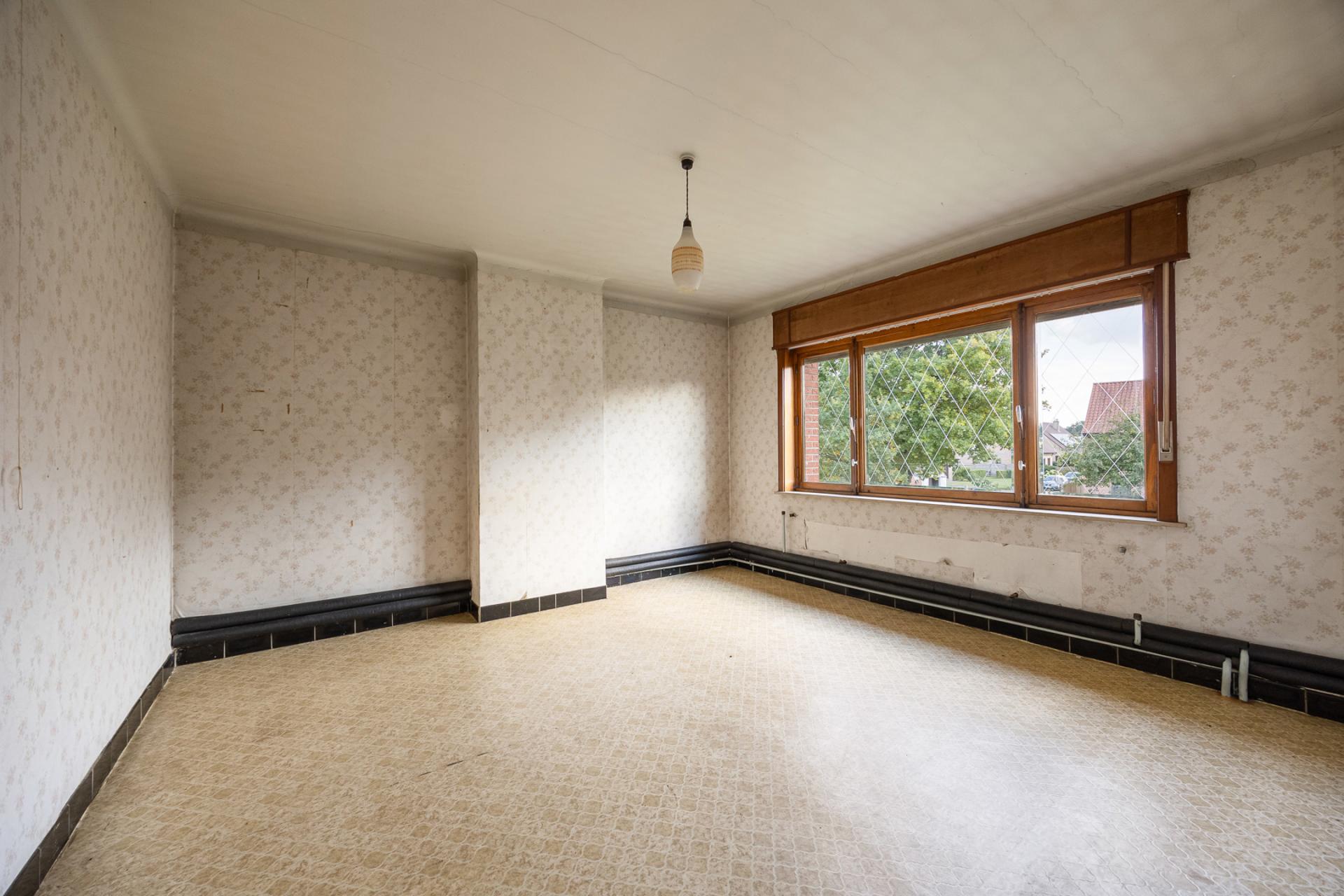 Te renoveren woning met veel potentieel — foto