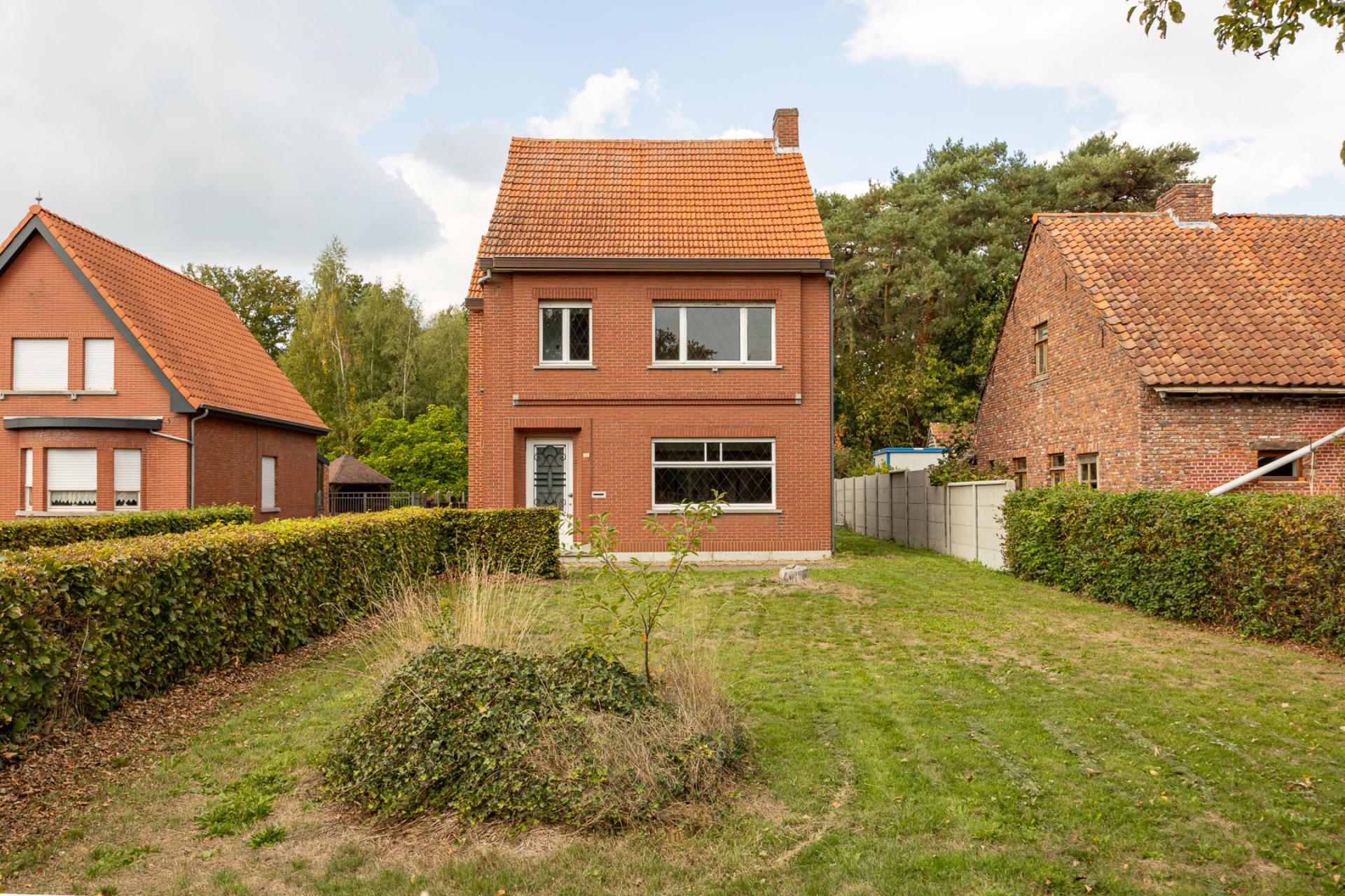 Te renoveren woning met veel potentieel — foto